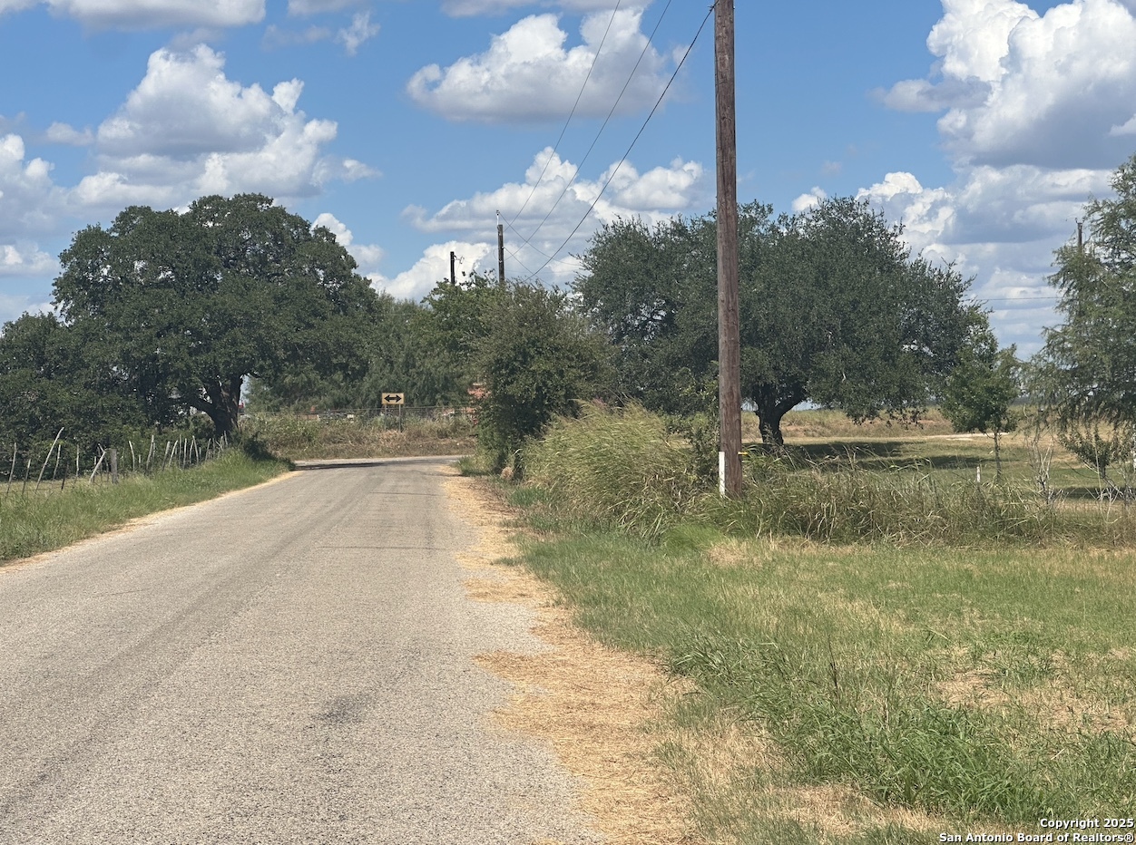 4440 CR 334, , 78160 — photo 1