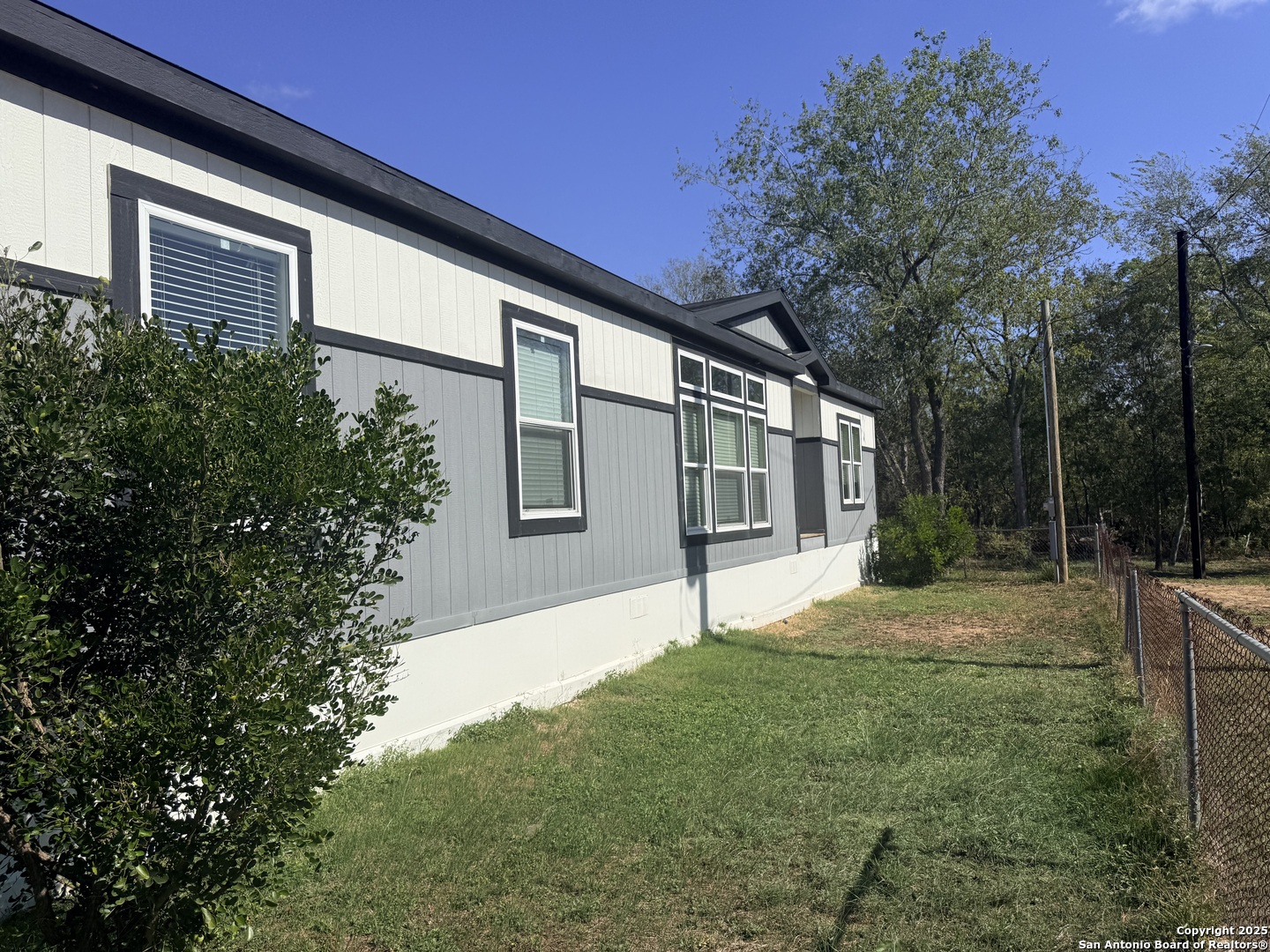 13225 Tomlynn, Atascosa, TX 78002 — photo 1