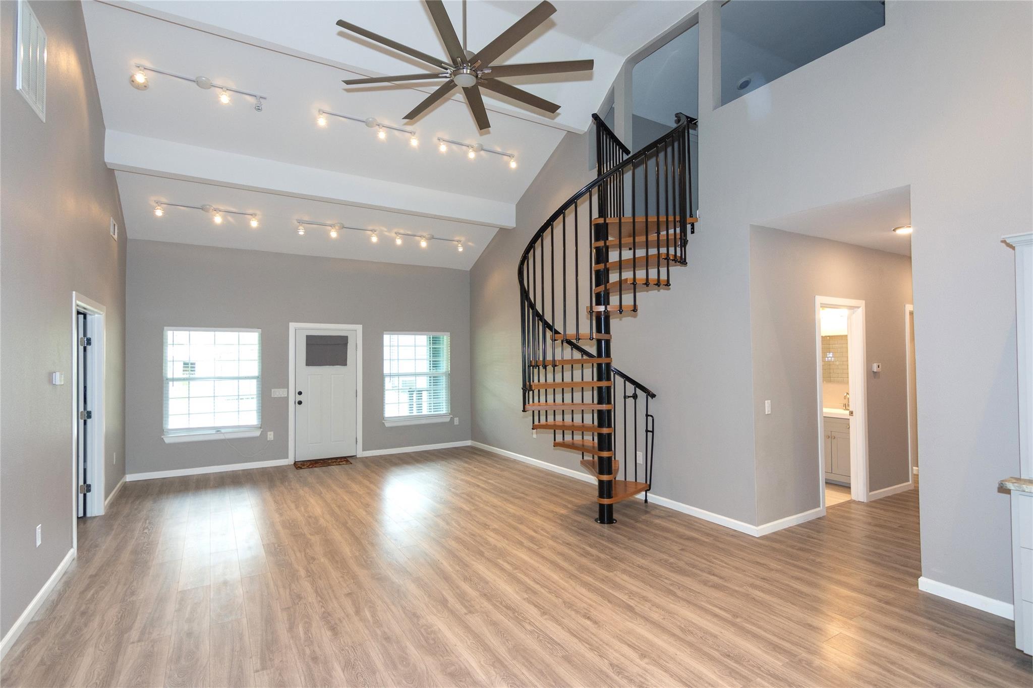 400 Guadalupe, Granger, TX 76530 — photo 1