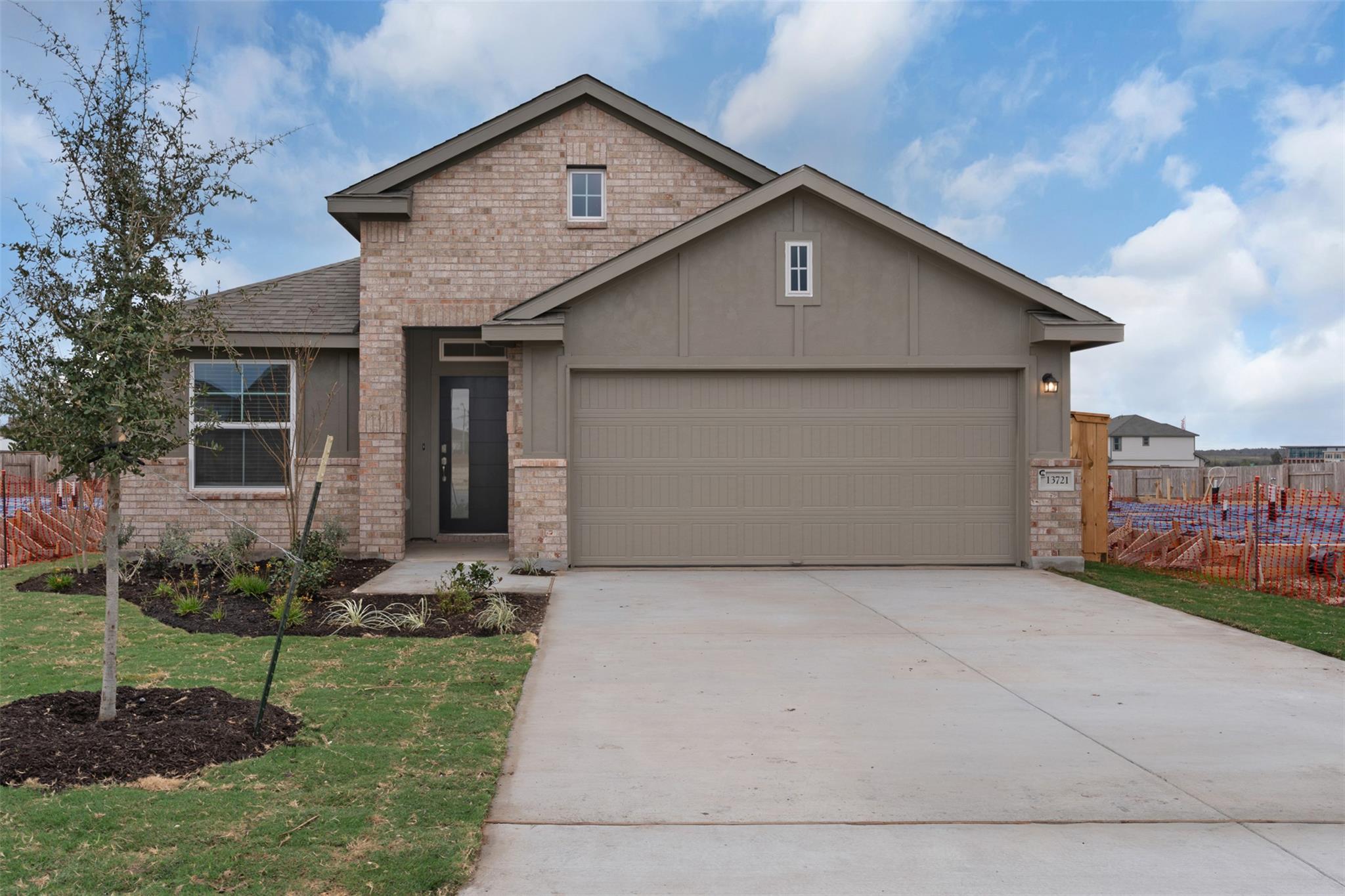 13721 Tucker Hedge, Elgin, TX 78621 — photo 1