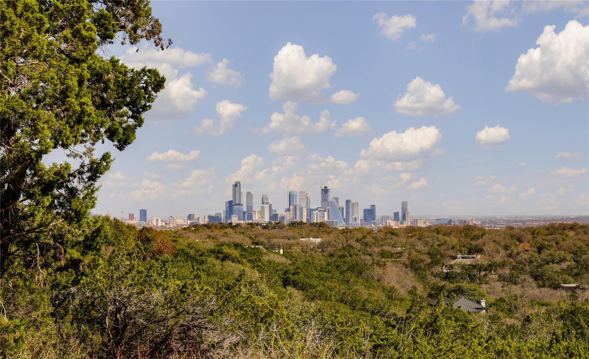 201  Buckeye Trl, West Lake Hills, TX 78746 — photo 1