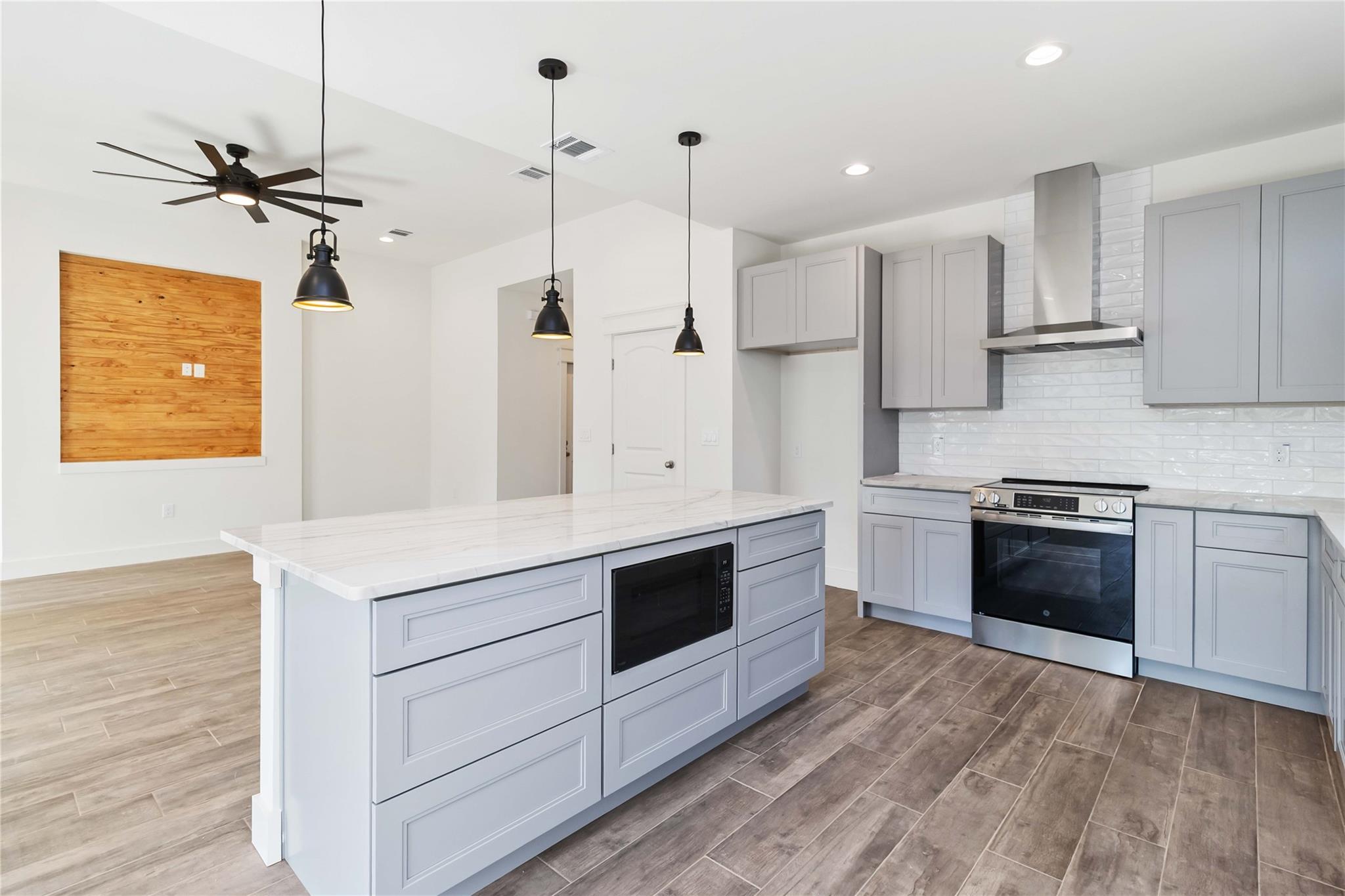 16 Summertime, Wimberley, TX 78676 — photo 1