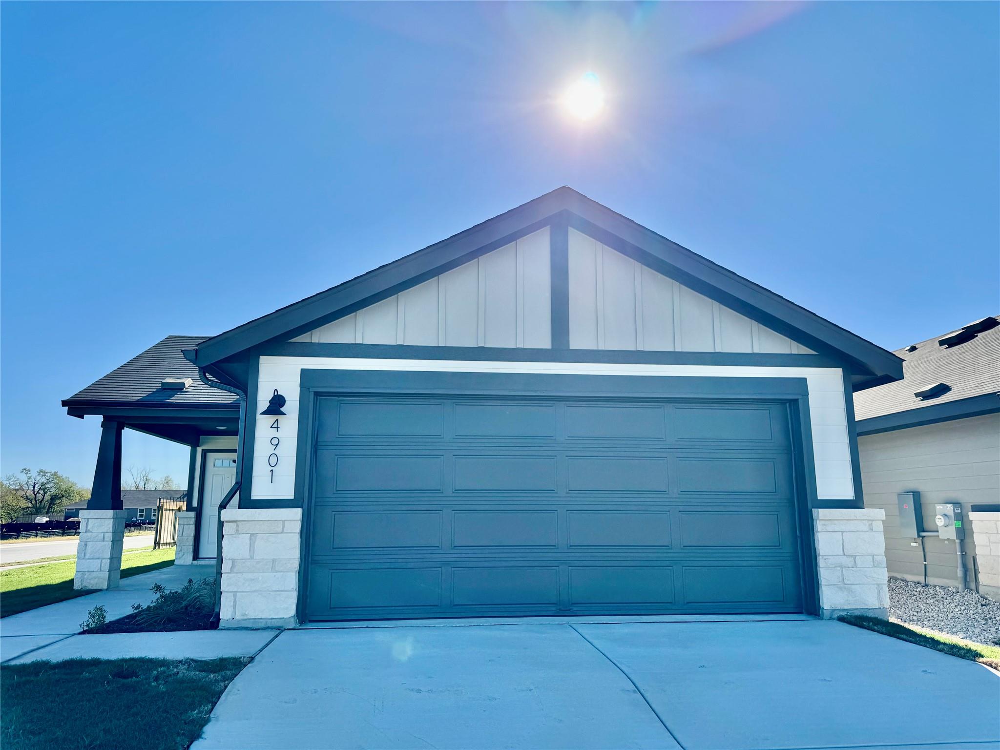 4901 Stockton, Del Valle, TX 78617 — photo 1