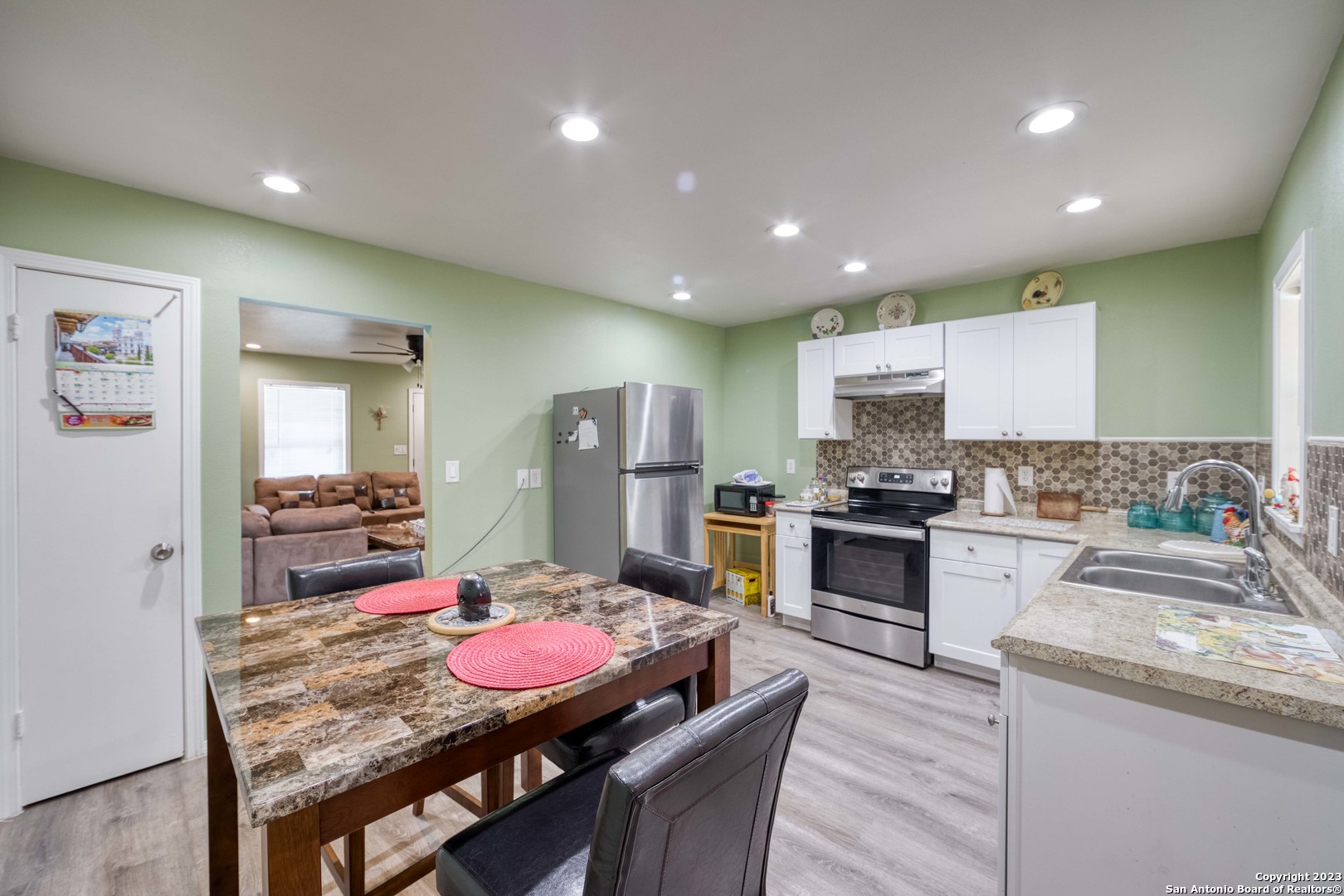 5118 WAR CLOUD DR, , 78242 — photo 1
