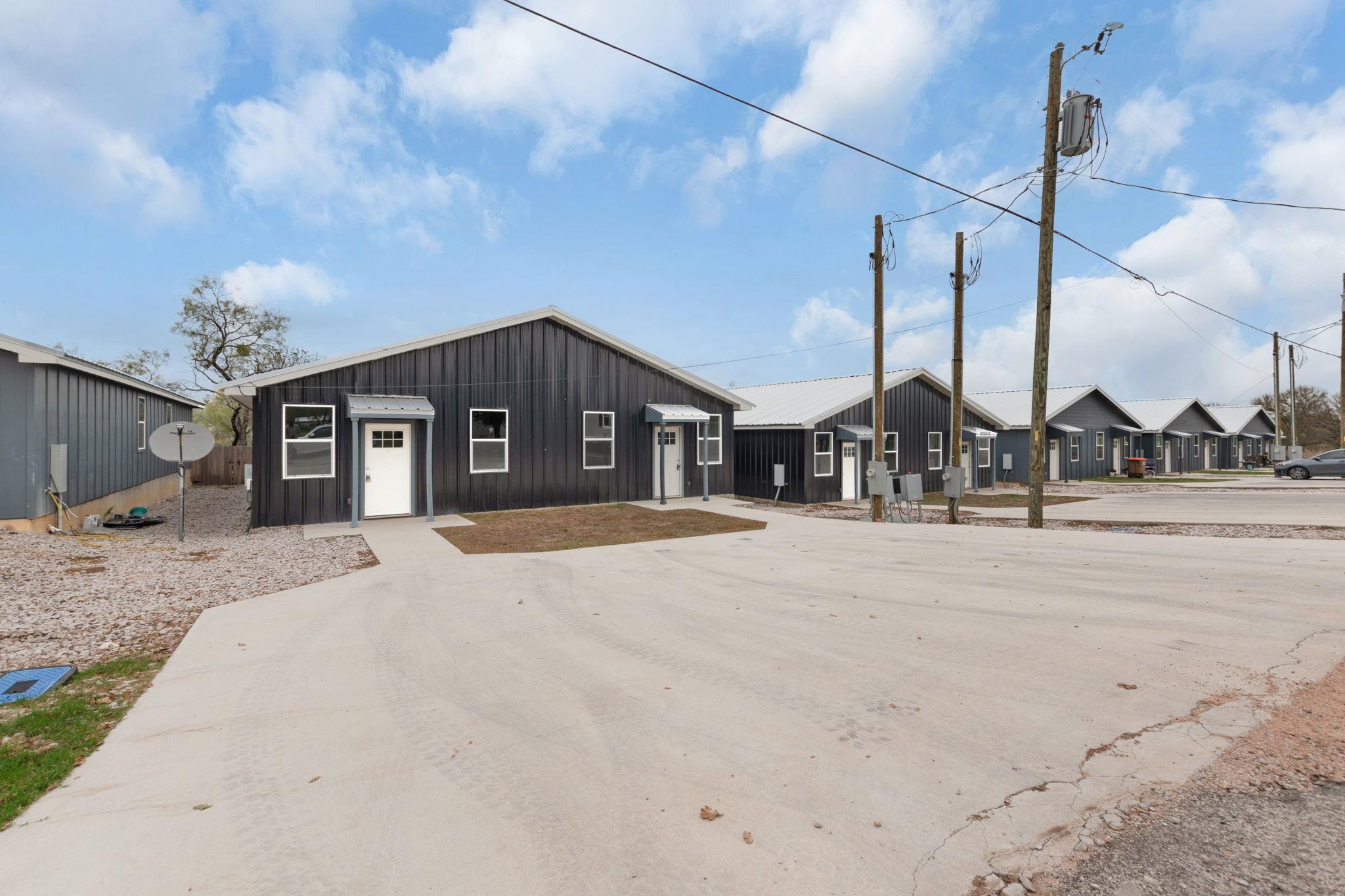 830 & 832 Waco, Kingsland, TX 78639 — photo 1