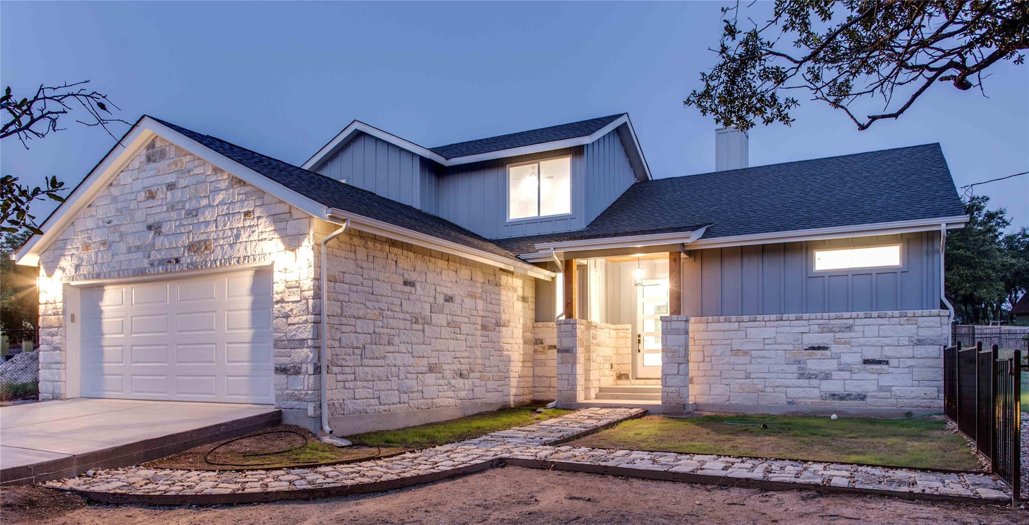21907 Shotts, Spicewood, TX 78669 — photo 1