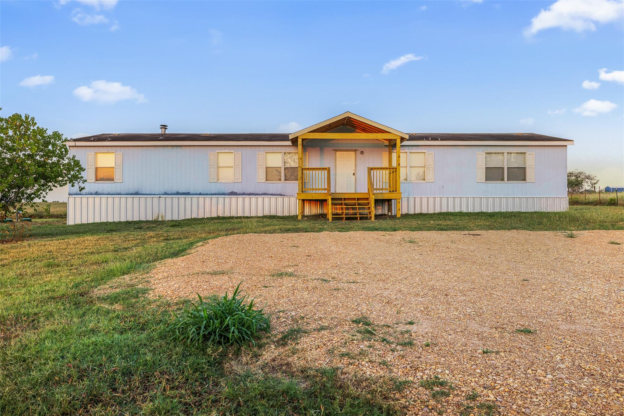 1099 Private Road 4041