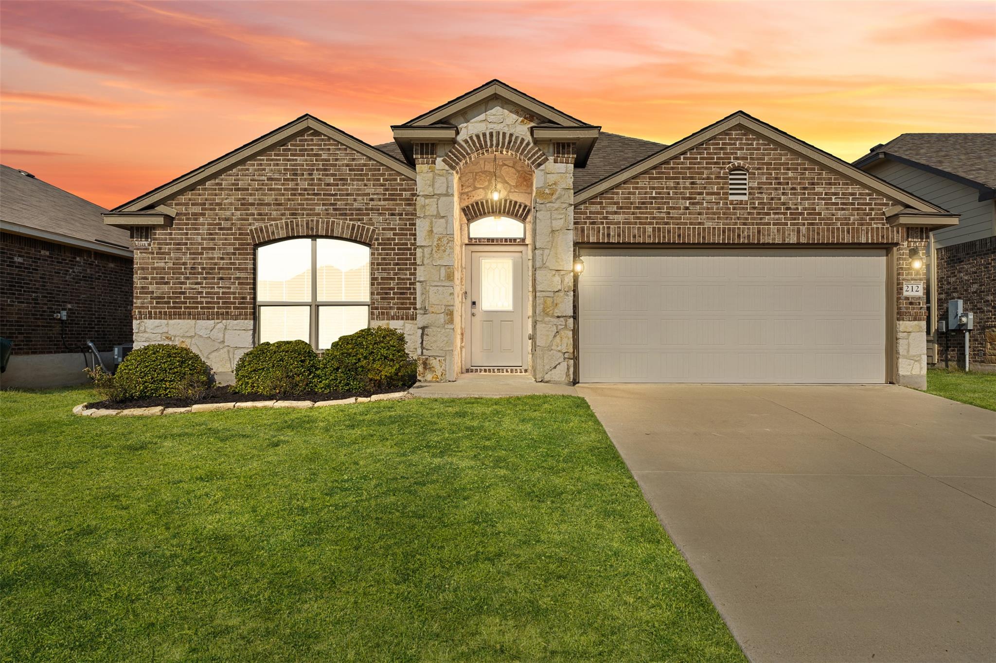 212 Bainbridge, Temple, TX 76502 — photo 1