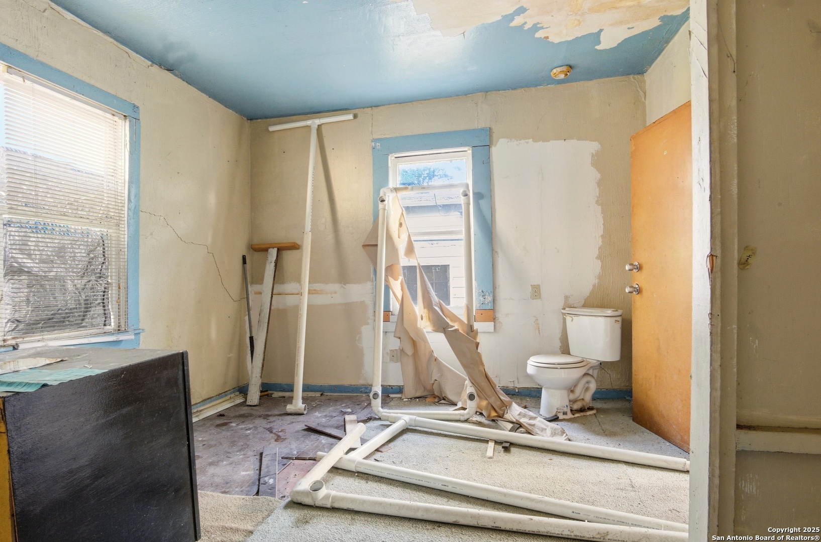 155 Zavalla, ,  78204 — photo 1