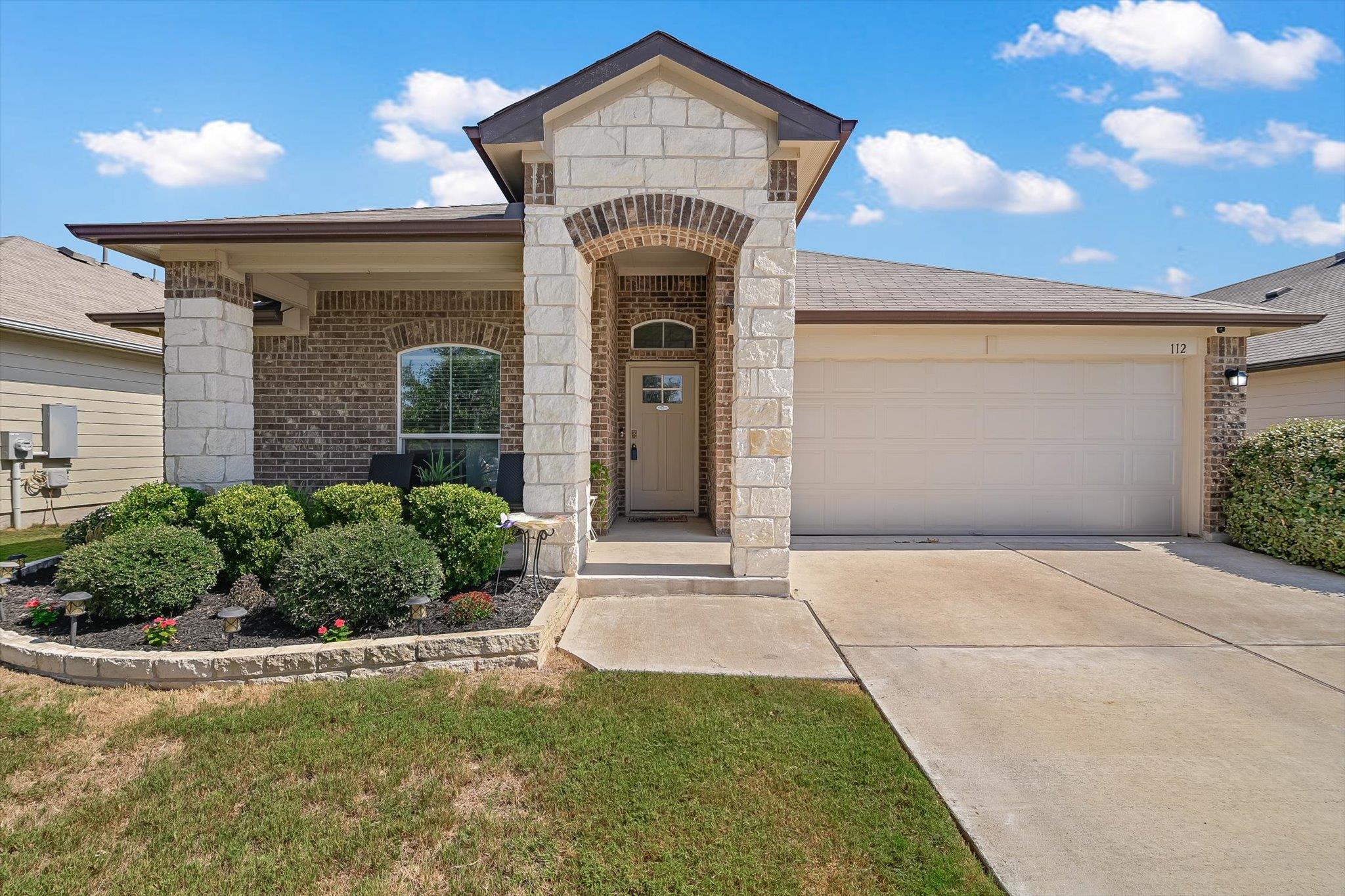 112 Groves, Hutto, TX 78634 — photo 1