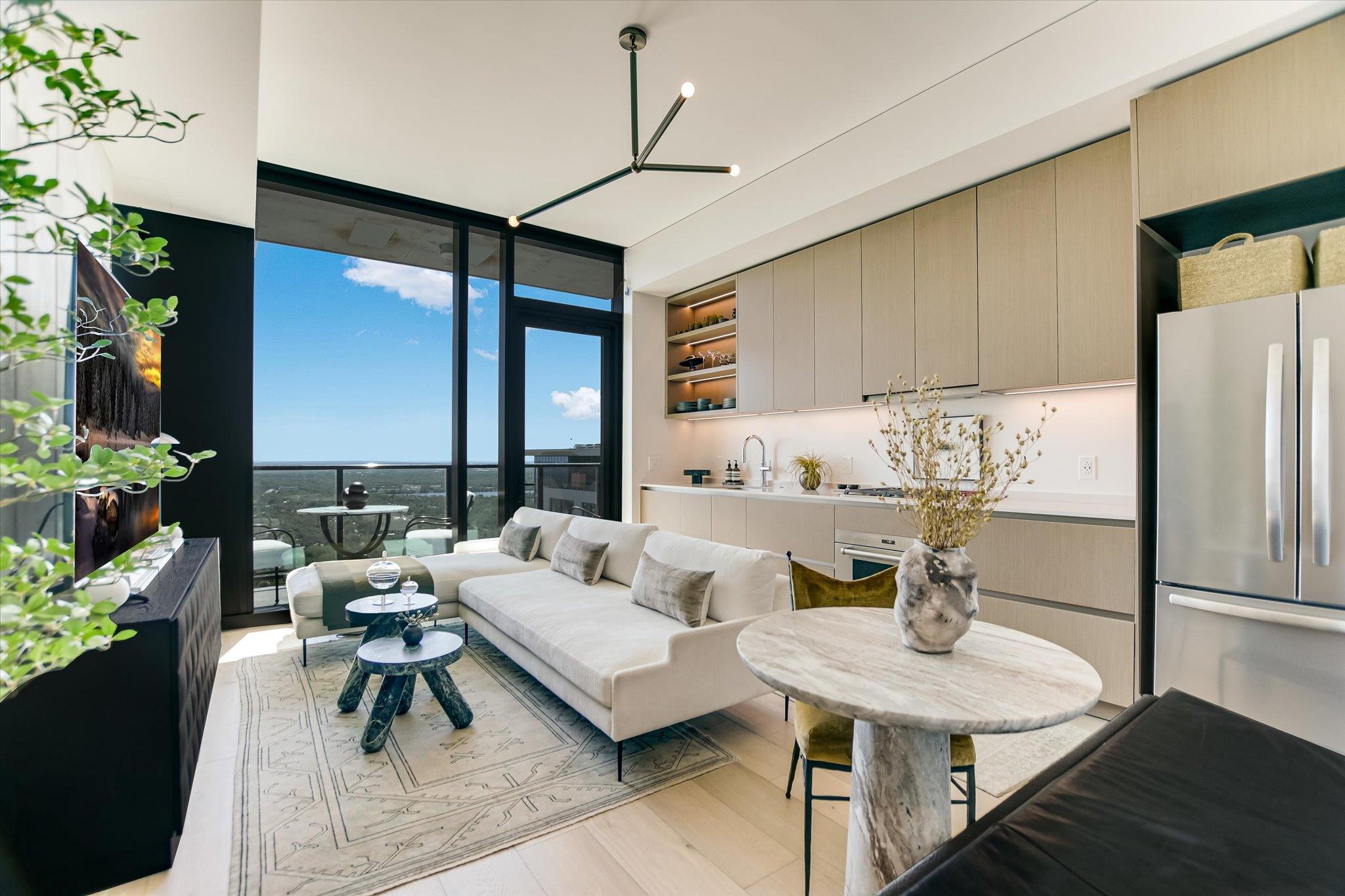 610  Davis St  #2607, Austin, TX 78701 — photo 1