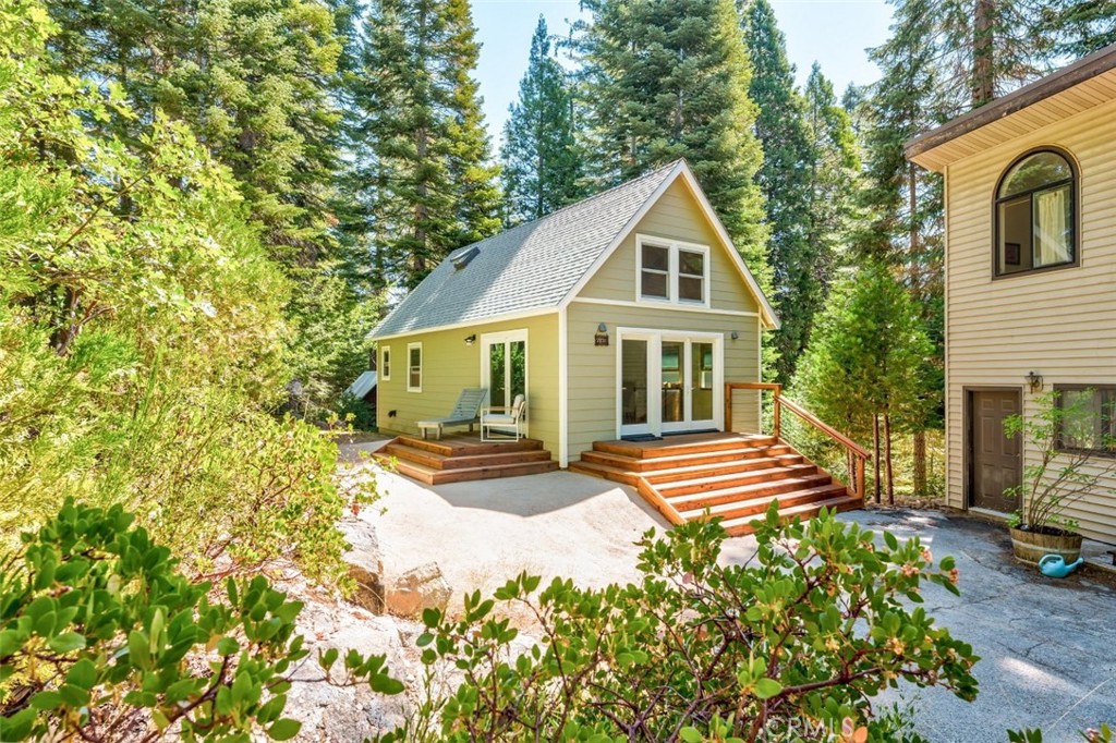 7731 Forest Drive