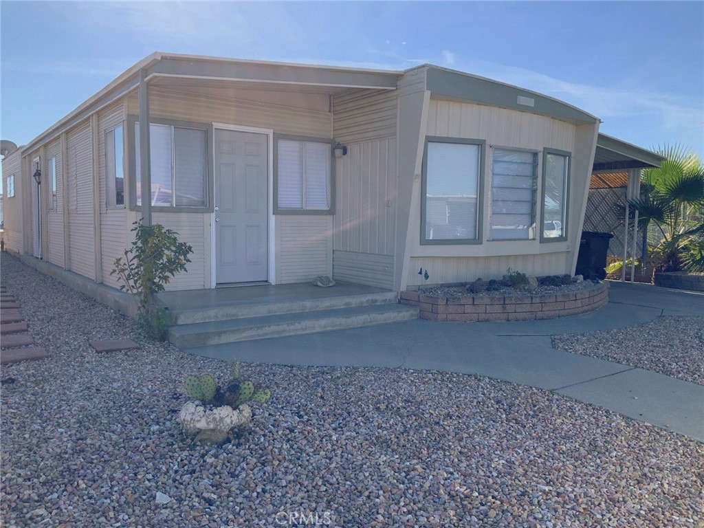690 Santa Clara, Hemet, CA 92543 — photo 1