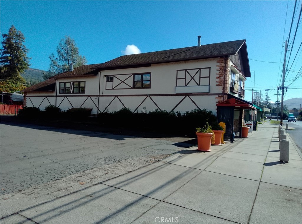 6110 E Hwy 20