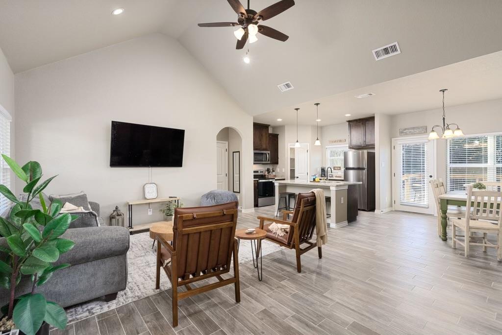 117 Lightning Bolt None, Spring Branch, TX 78070 — photo 1