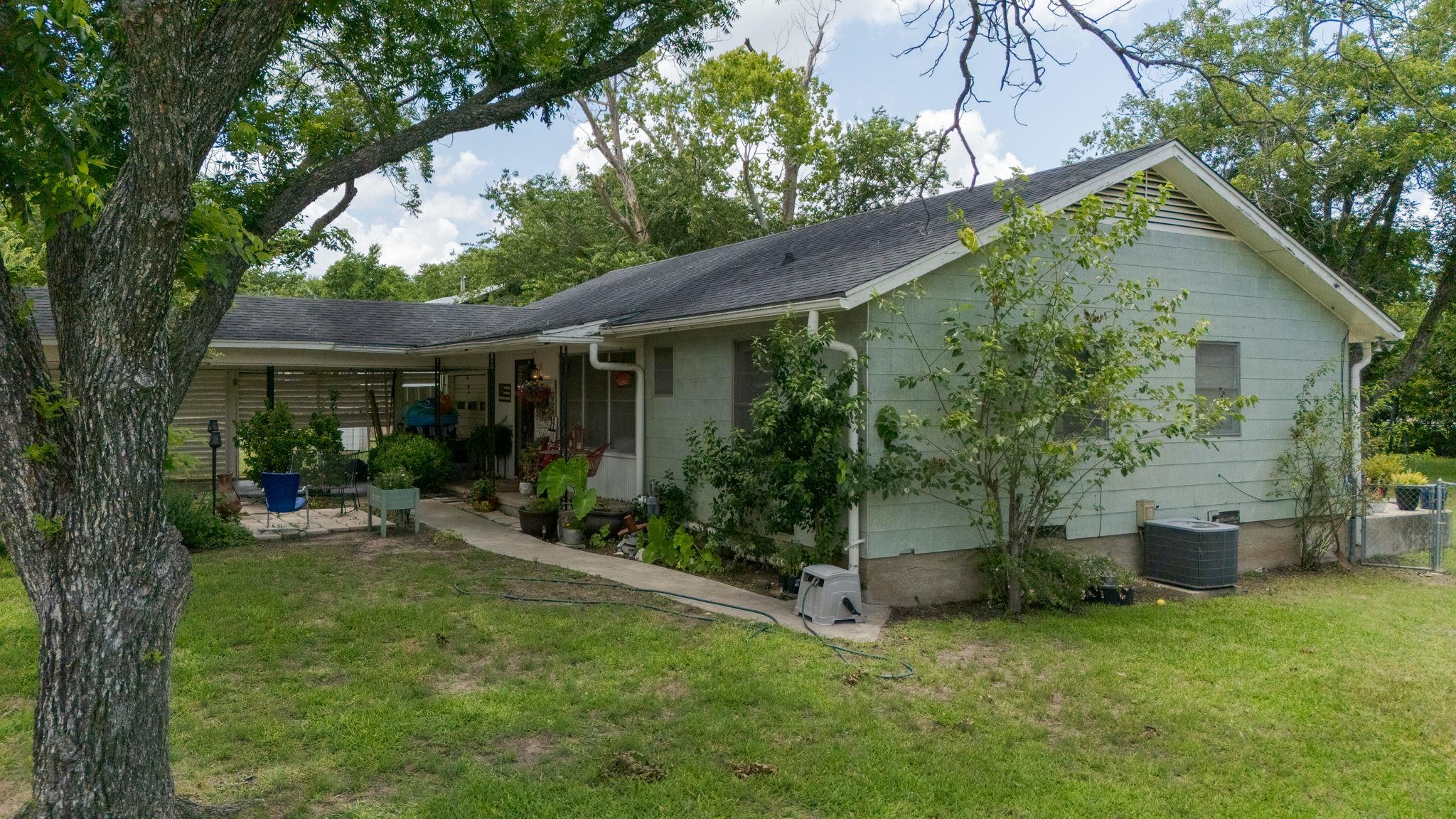 47 Sue Ann, Lampasas, TX 76550 — photo 1