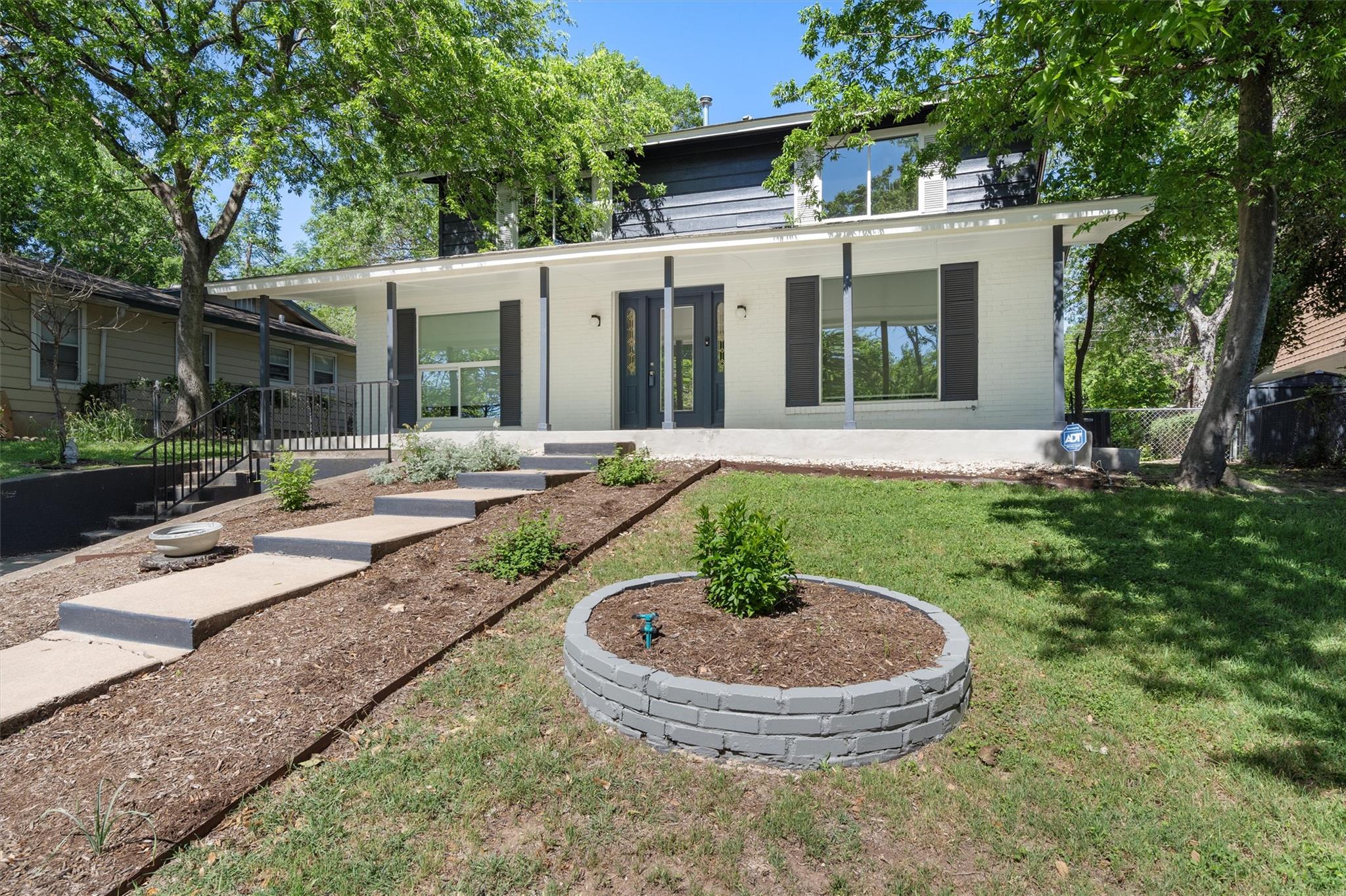 3400 Santa Fe, Austin, TX 78741 — photo 1