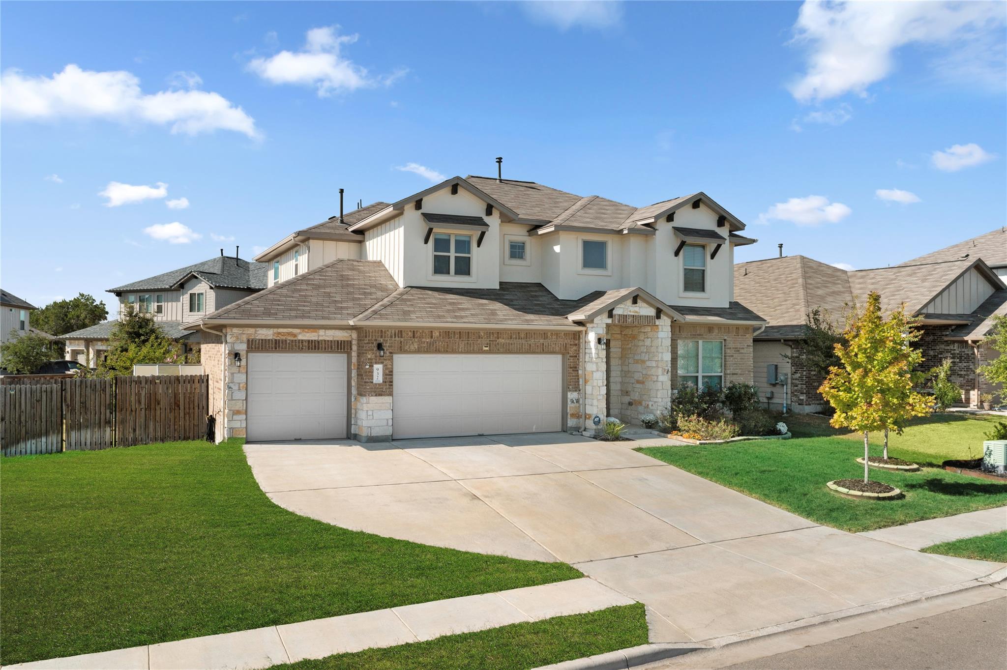 932 Medina, Leander, TX 78641 — photo 1