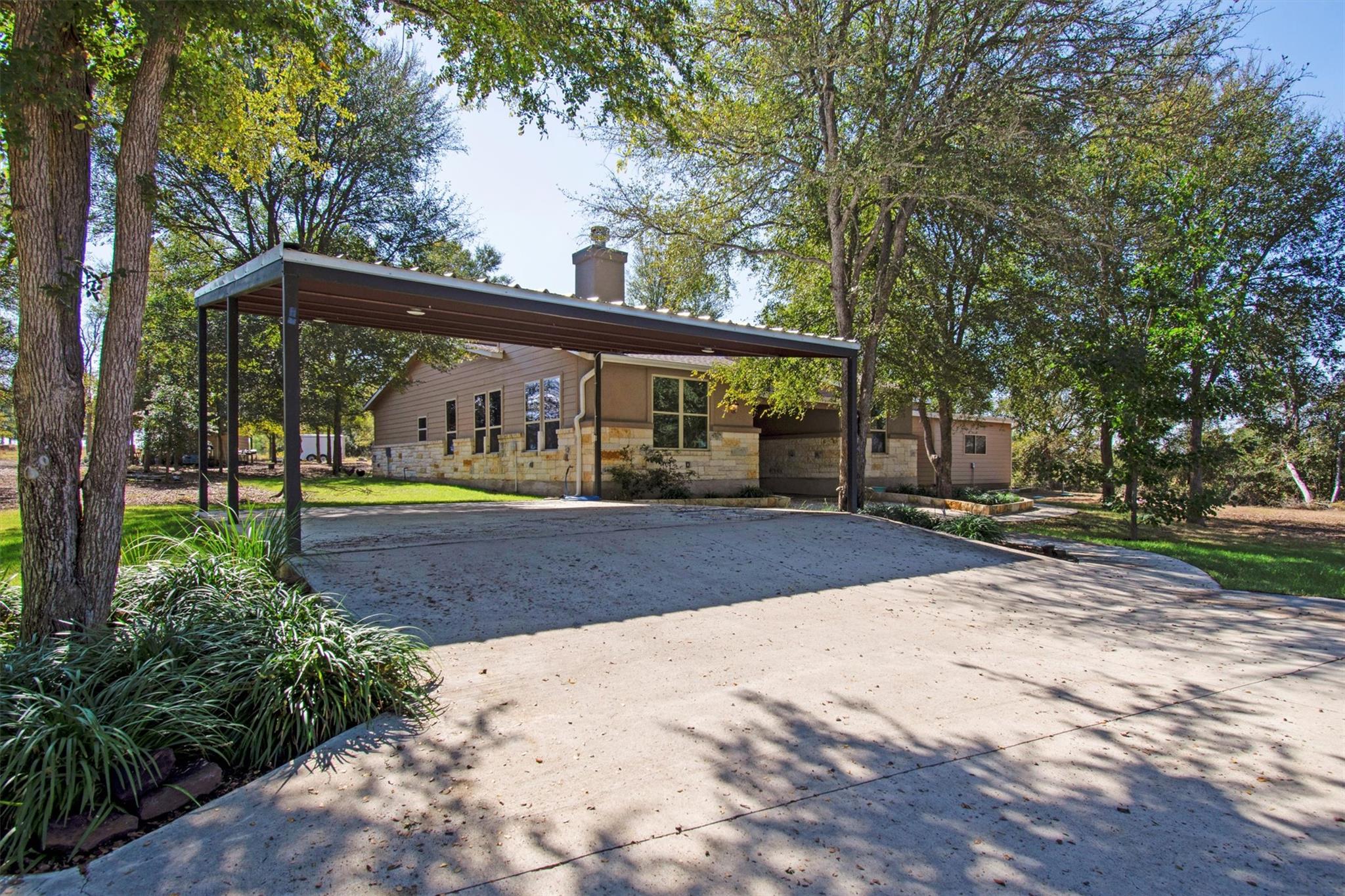 2247 Old Highway 20, McDade, TX 78650 — photo 1