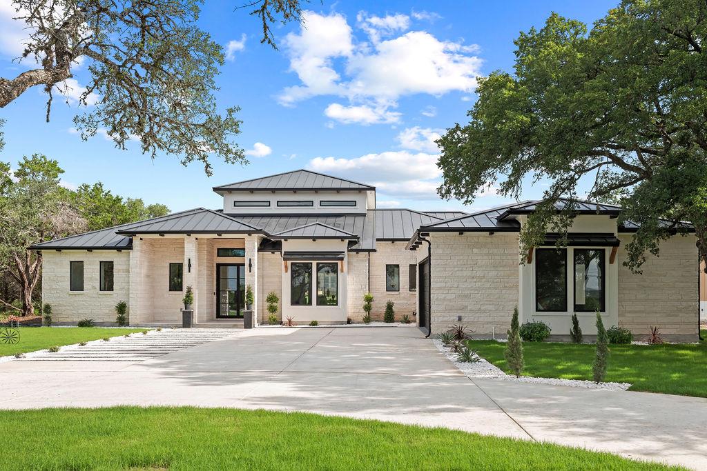 226  Bobby Clark Dr, Canyon Lake, TX 78133 — photo 1