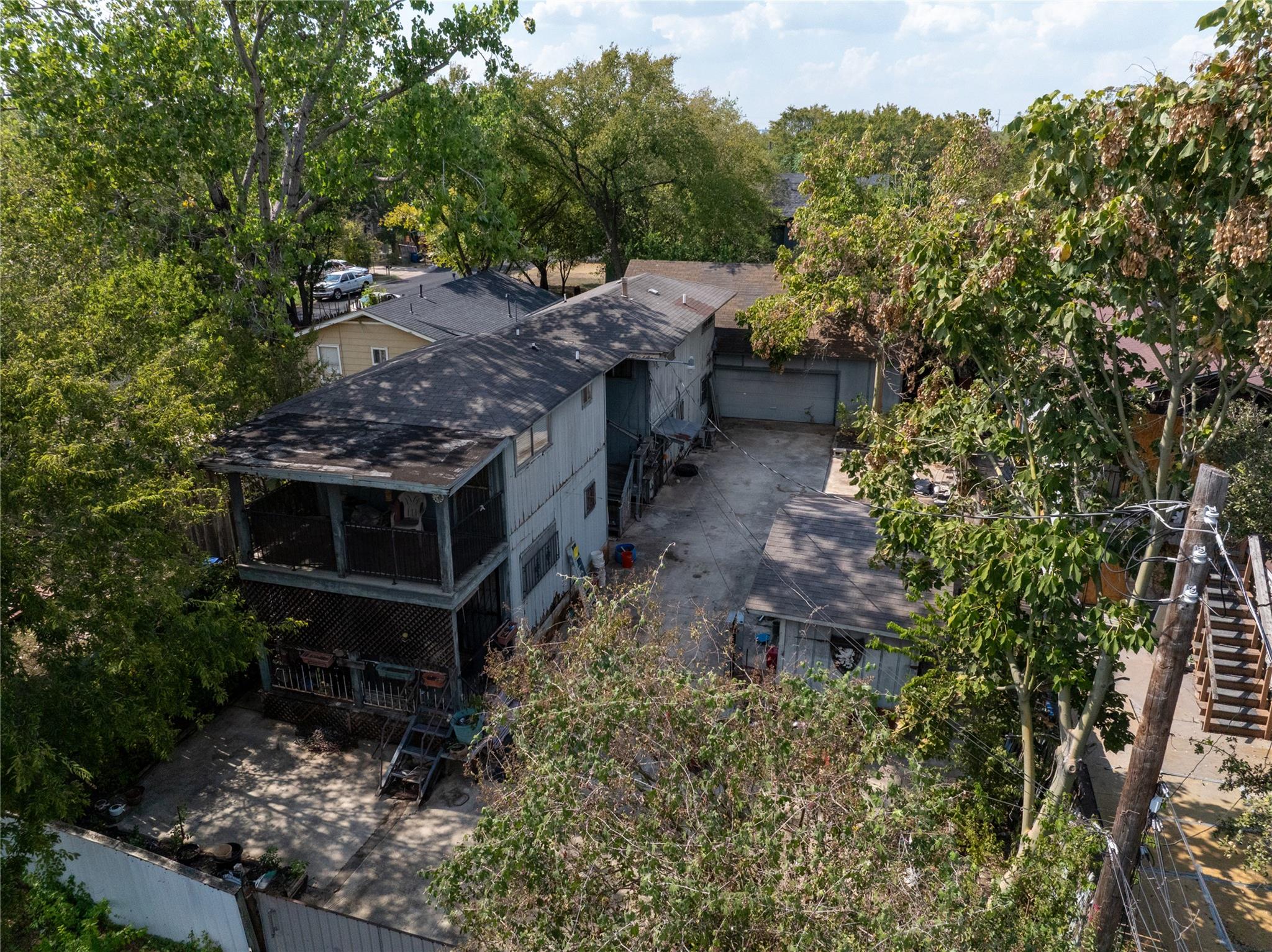 1112  Terry Dr, Austin, TX 78721 — photo 1