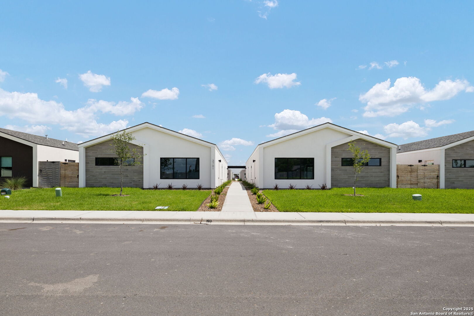 2701 Robin Road, Weslaco, TX 78596 — photo 1