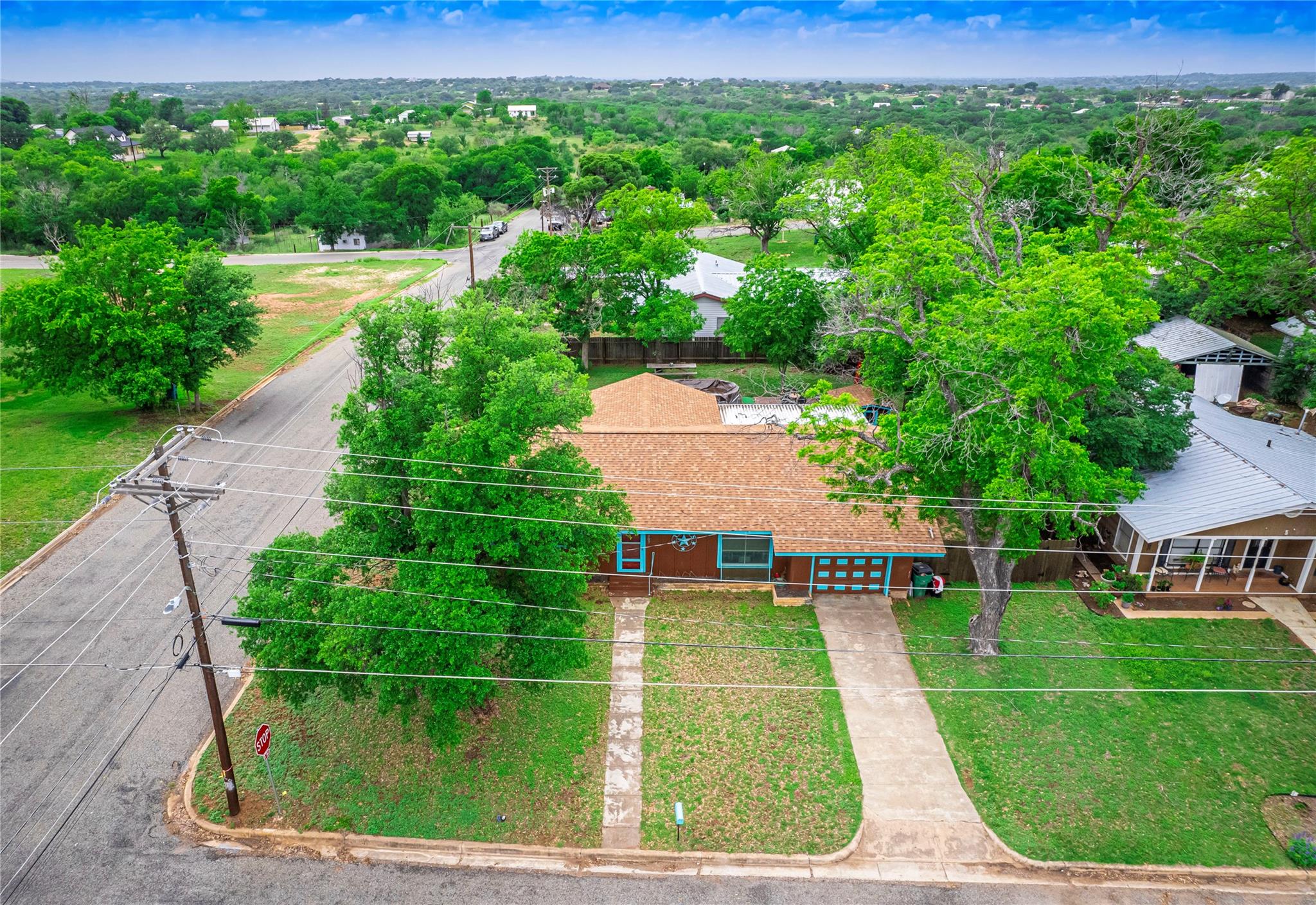 1207 Flag St, Llano, TX 78643 — photo 1
