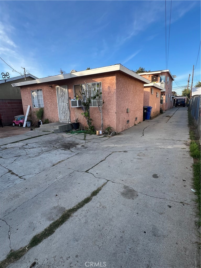 151 E 121st, Los Angeles, CA 90061 — photo 1