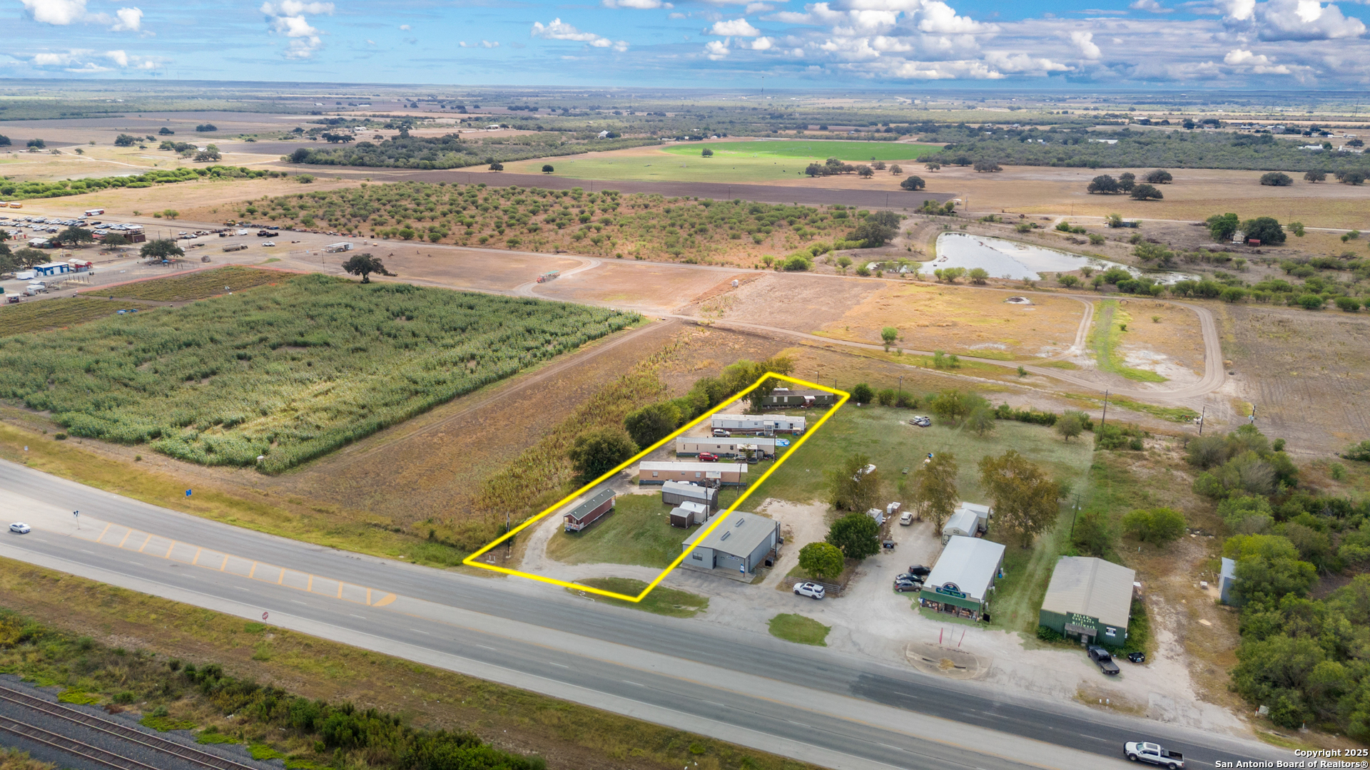 701 Hwy 90, Hondo, TX 78861 — photo 1