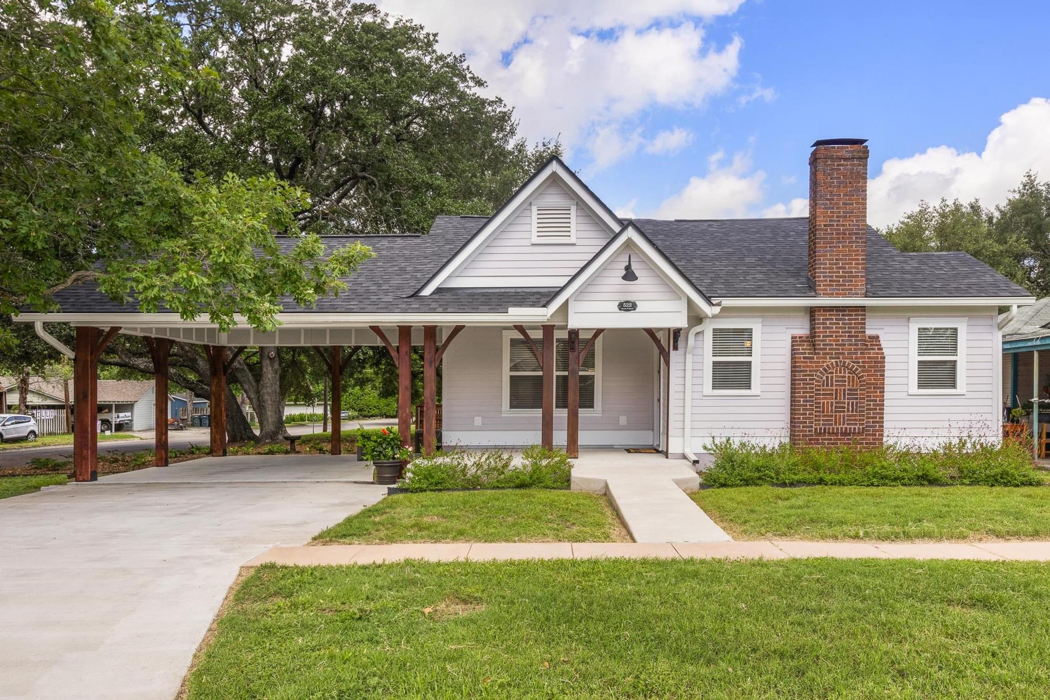 522 Walnut