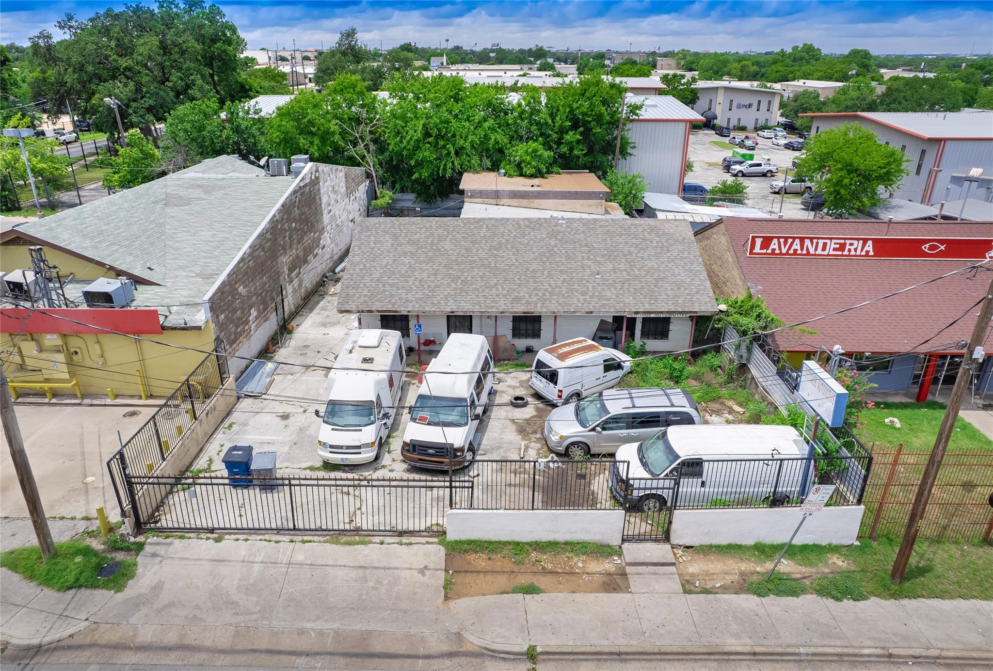 8212  Georgian Dr, Austin, TX 78753 — photo 1