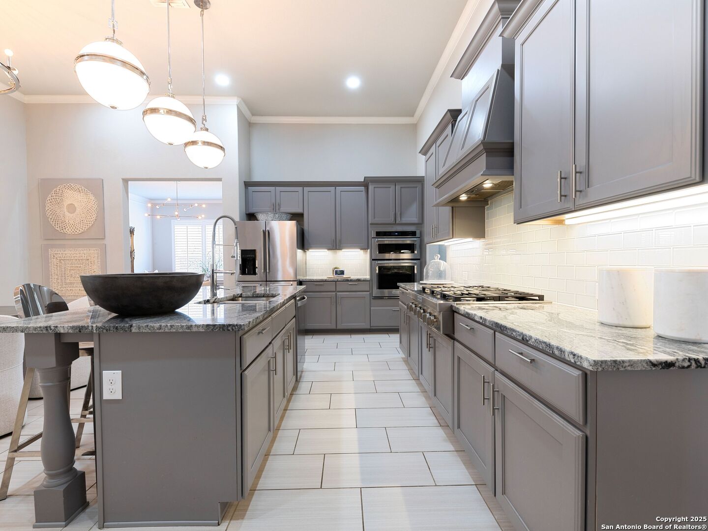 8439 Sierra Hermosa