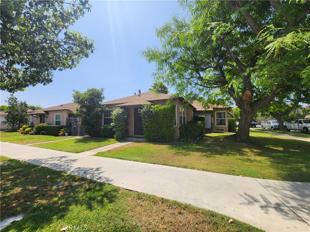 11820 Victory Boulevard, North Hollywood, CA 91606 — photo 1