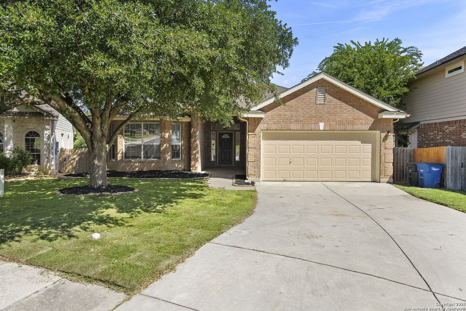 665 La Bahia Loop, New Braunfels, TX 78132 — photo 1
