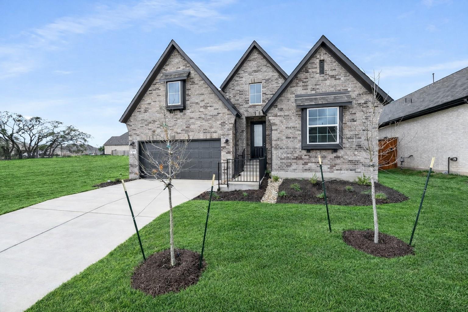 108  Country Cat Ln, San Marcos, TX 78666 — photo 1