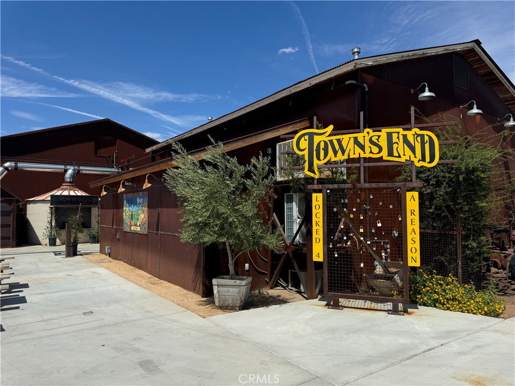 22092 US Highway 18, Apple Valley, CA 92307 — photo 1