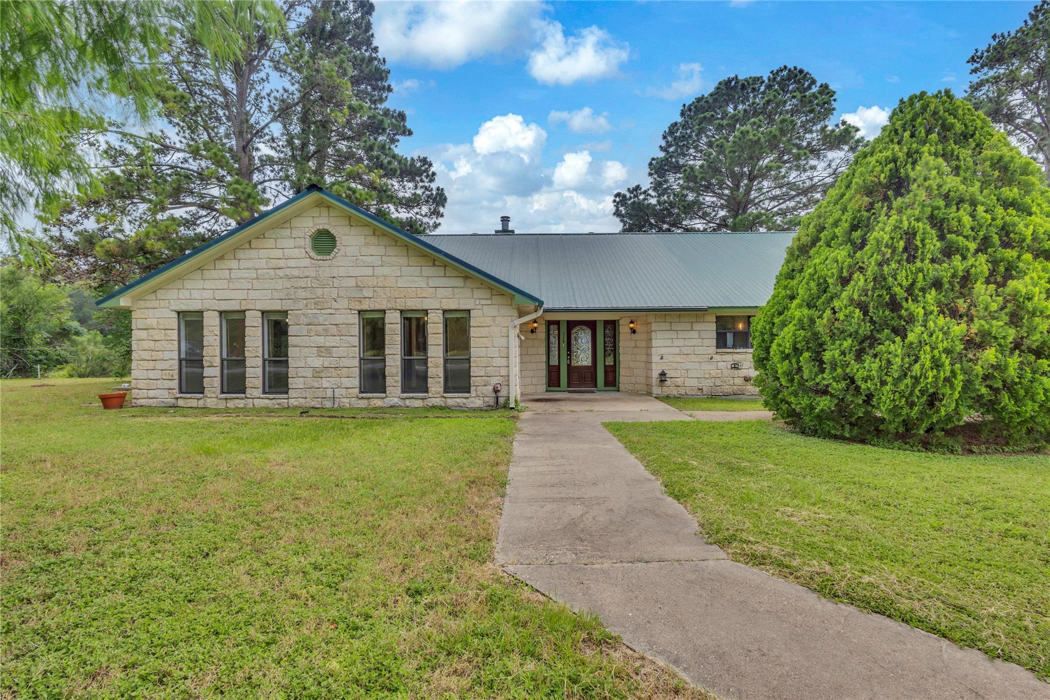 116 Shore Front Dr, Bastrop, TX 78602 — photo 1
