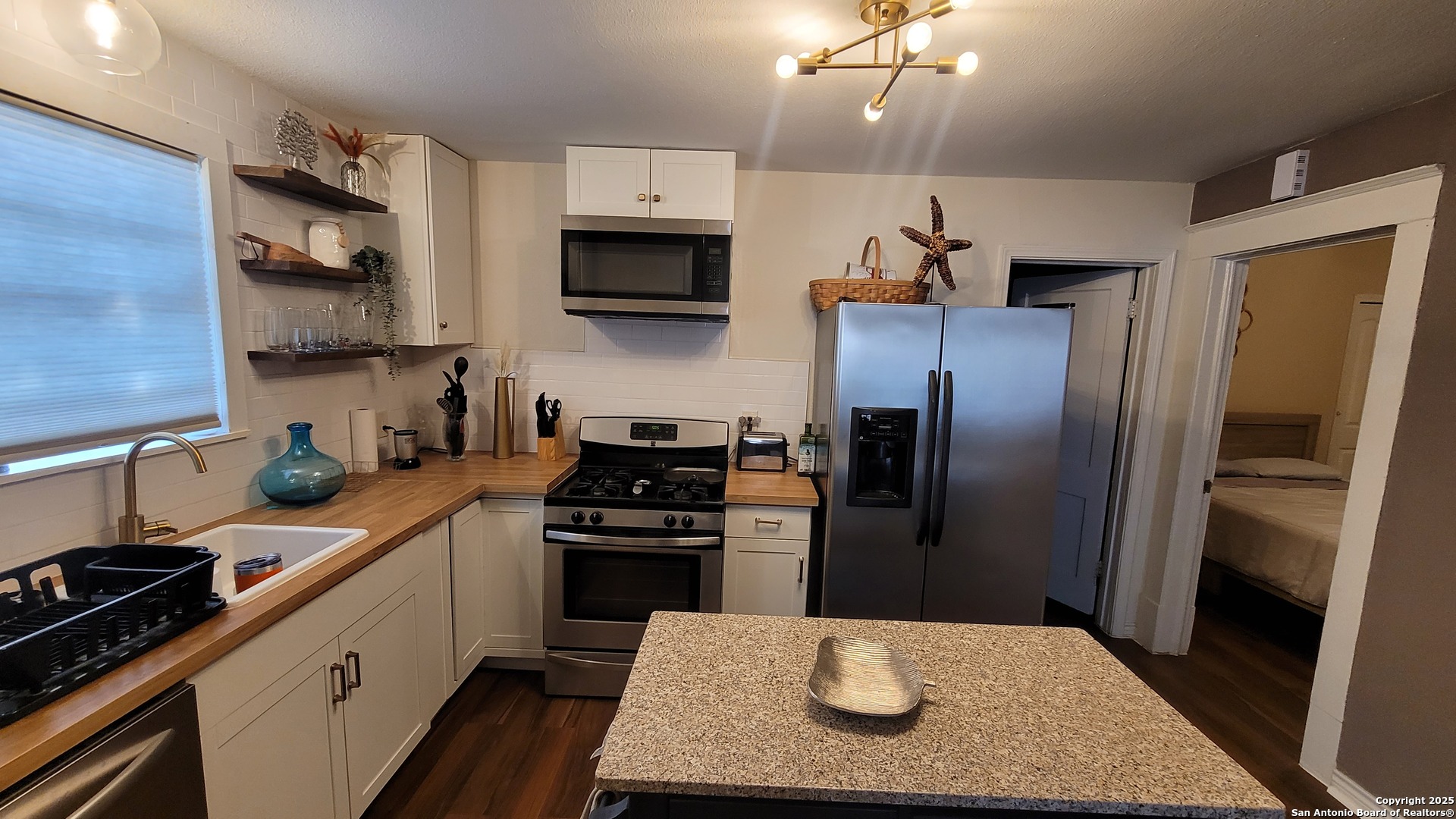 203 Warren