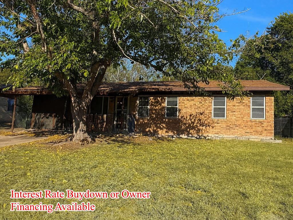 305  Highland Dr, Burnet, TX 78611 — photo 1