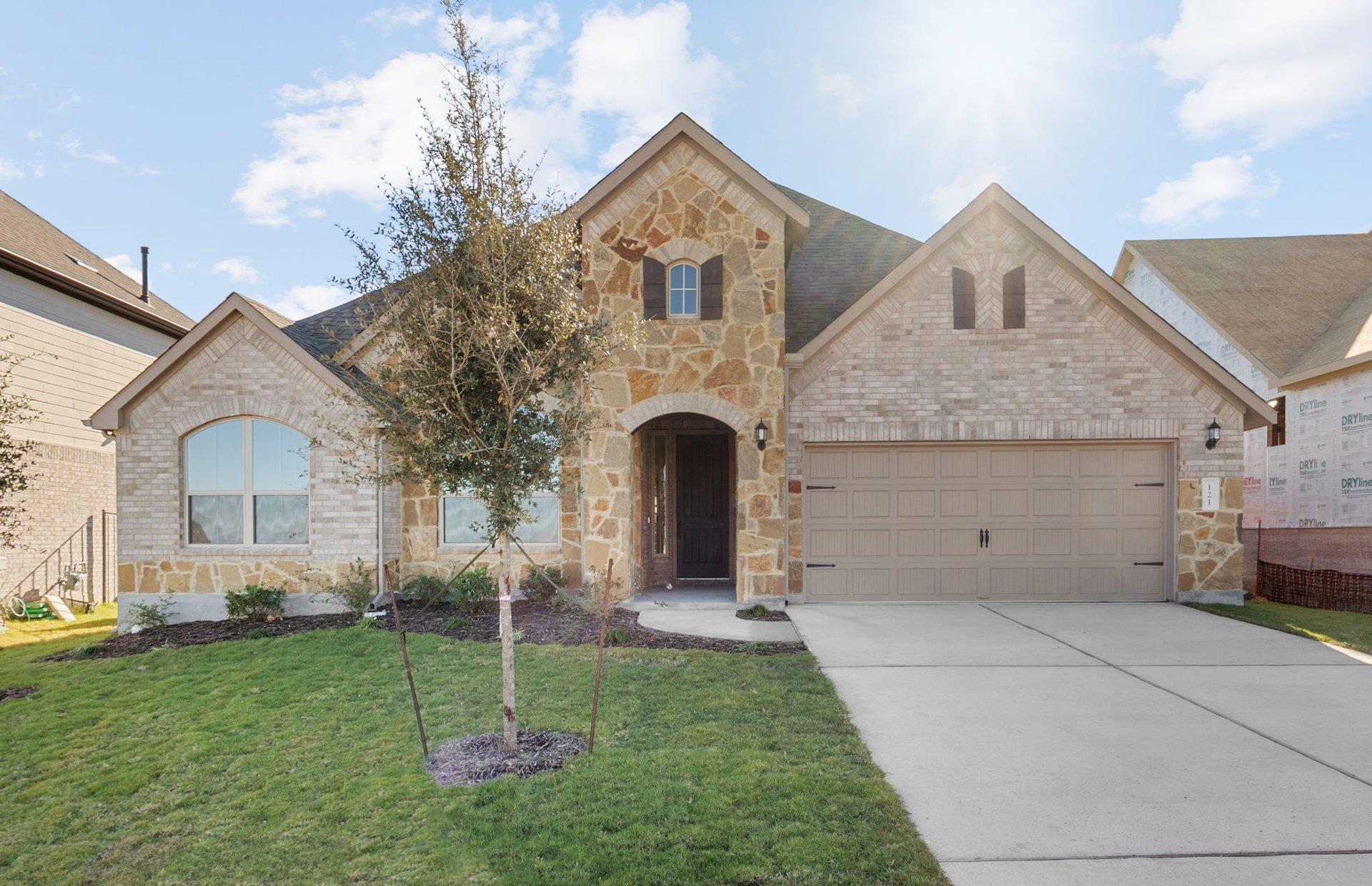121  Keswick St, Liberty Hill, TX 78642 — photo 1