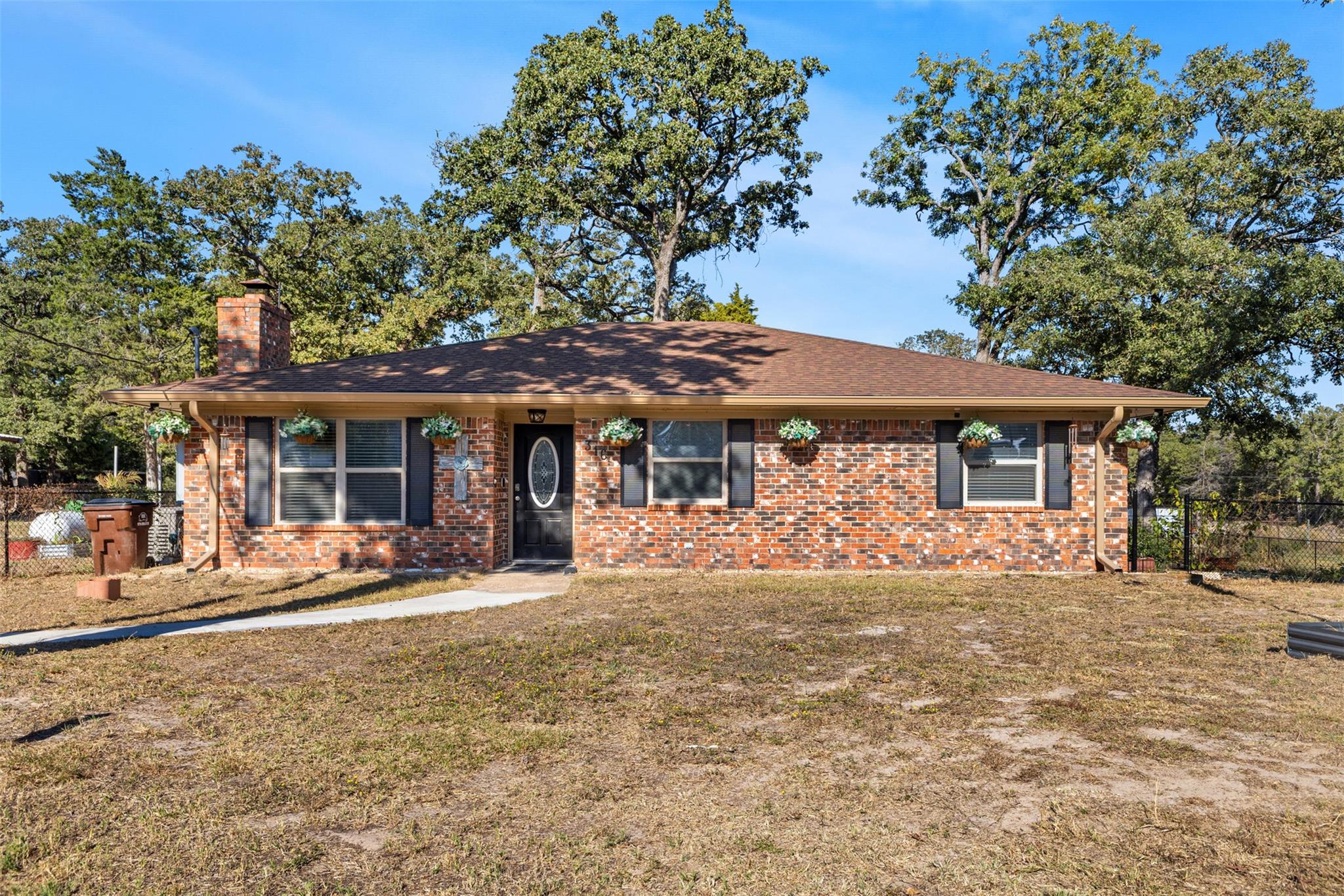 316 Holly, Caldwell, TX 77836 — photo 1