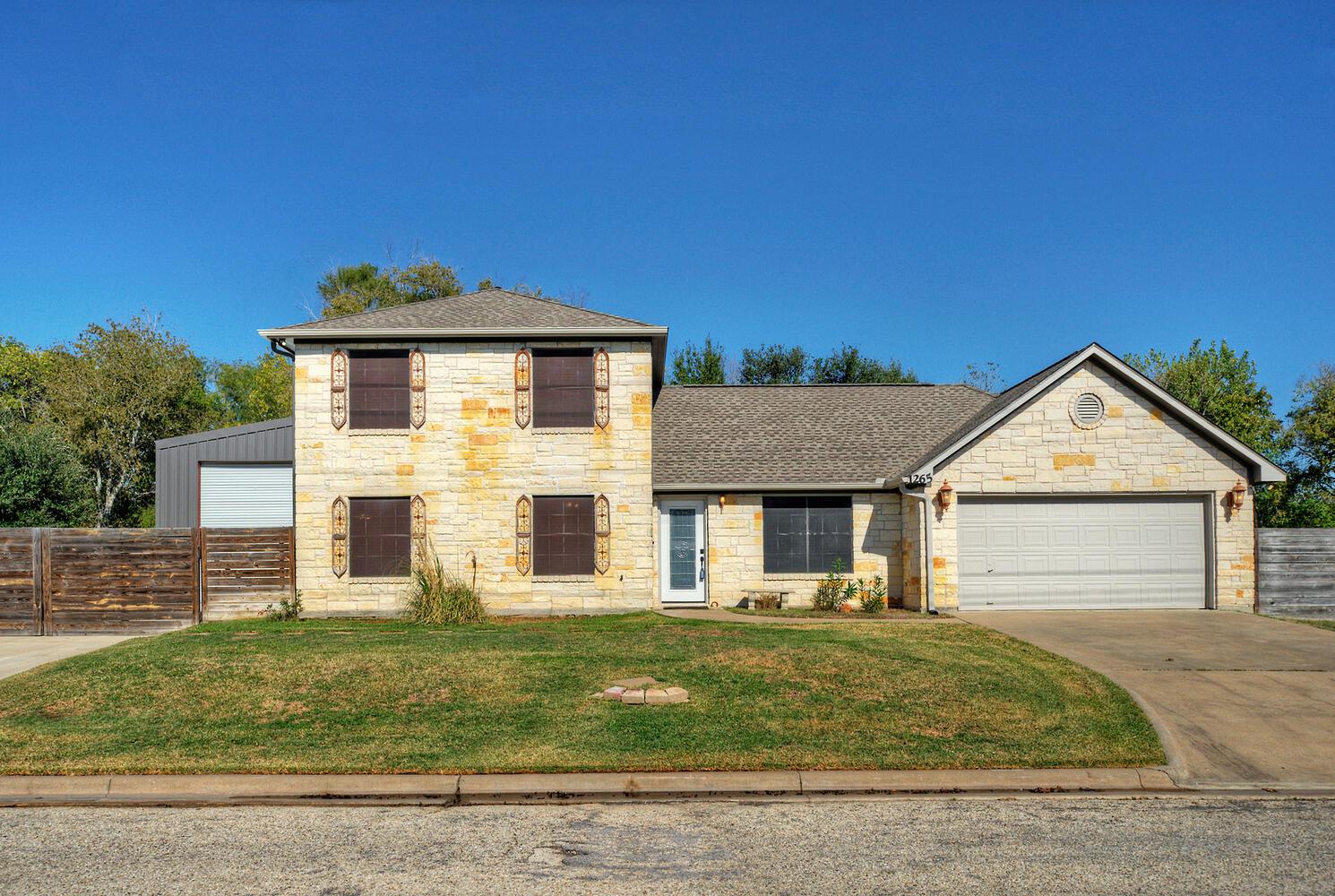 1265 Independence, Giddings, TX 78942 — photo 1