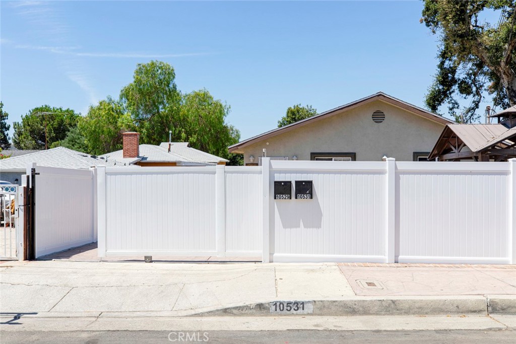 10531 Greenburn Avenue, Sunland, CA 91040 — photo 1