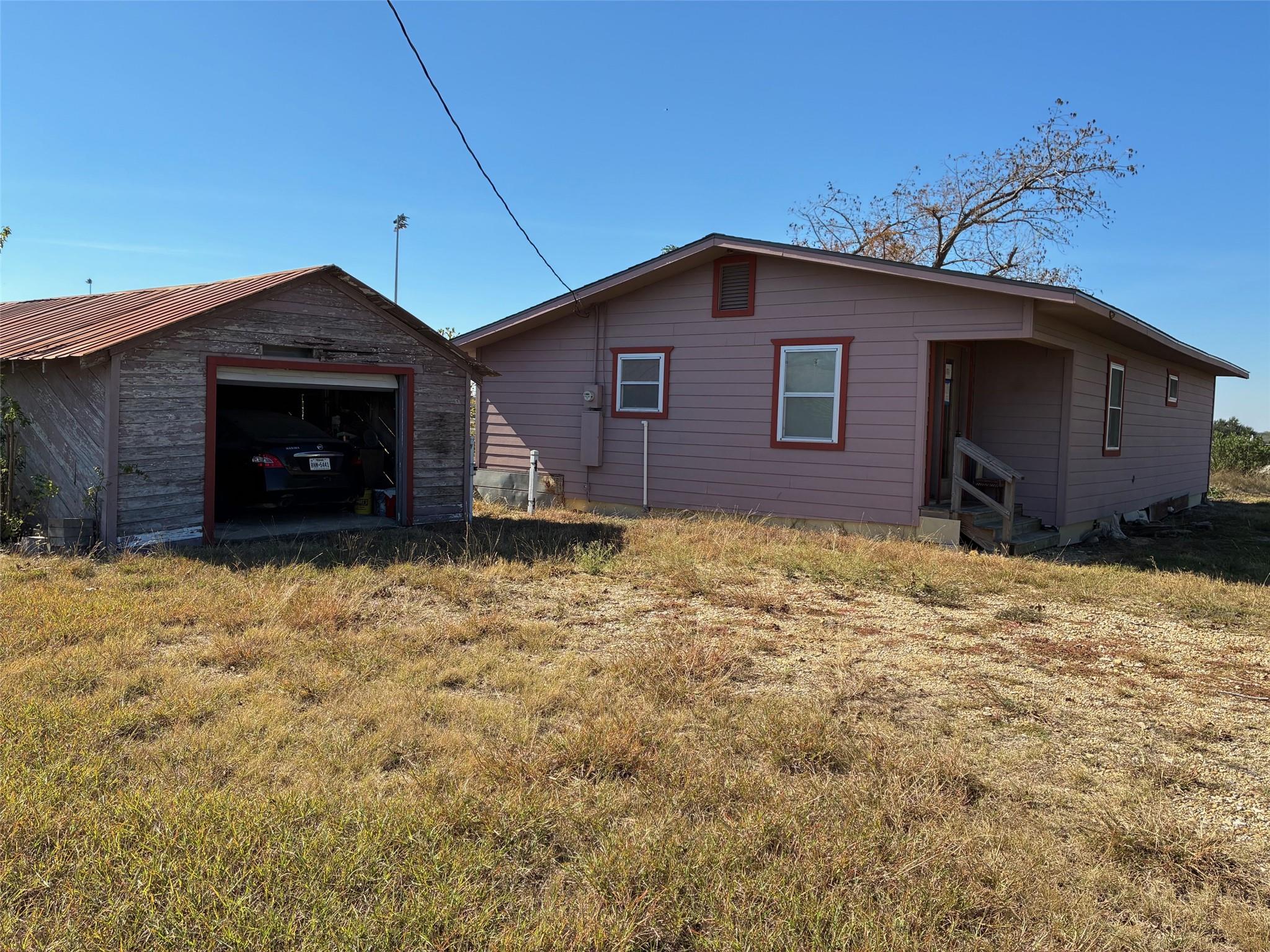 16950 Fm 971, Granger, TX 76530 — photo 1