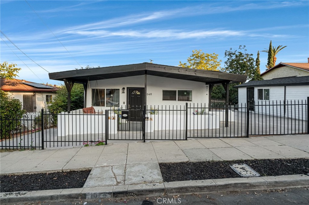 1048 Dexter Street, Los Angeles, CA 90042 — photo 1