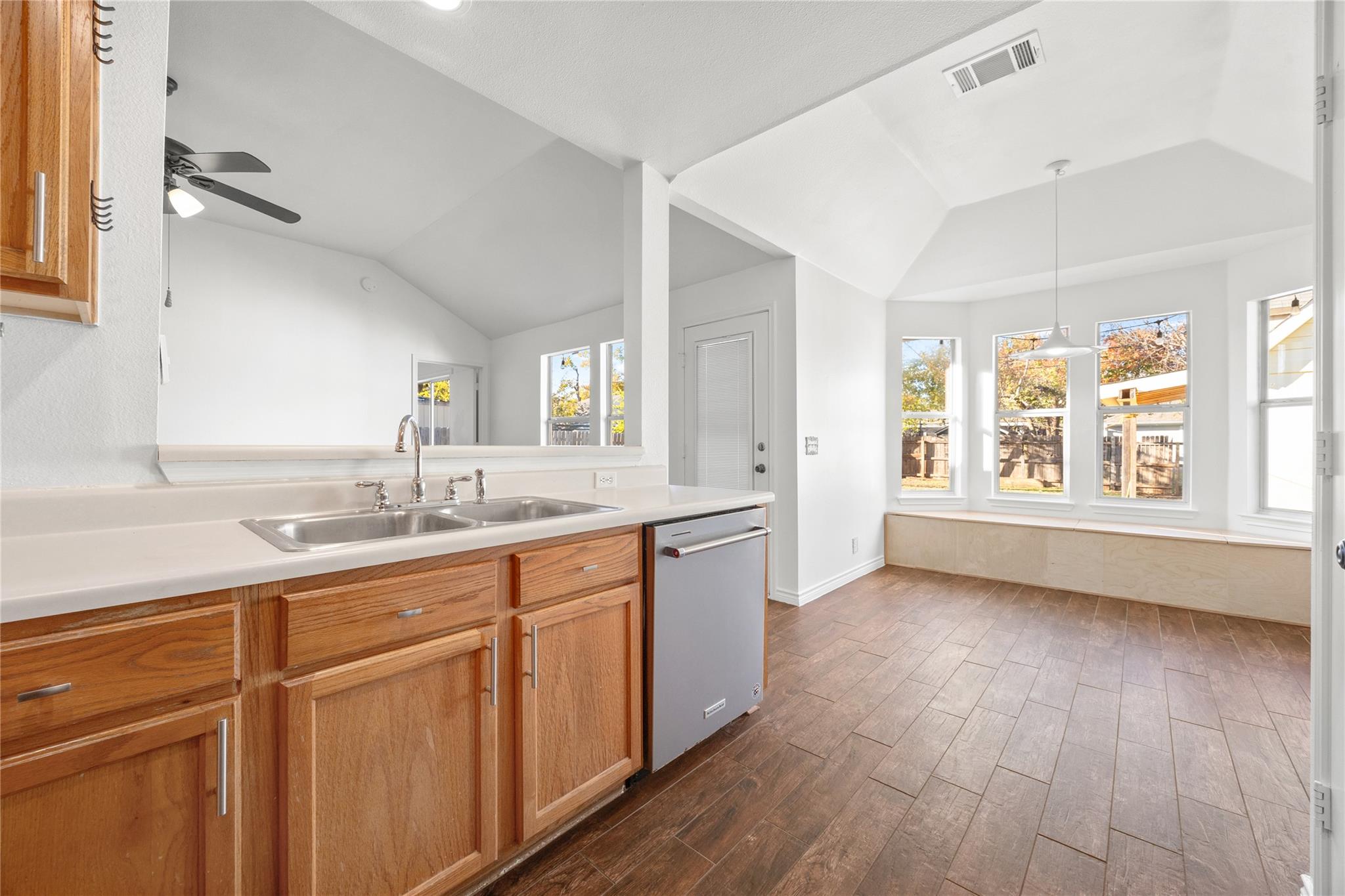 811 Lantana, Leander, TX 78641 — photo 1