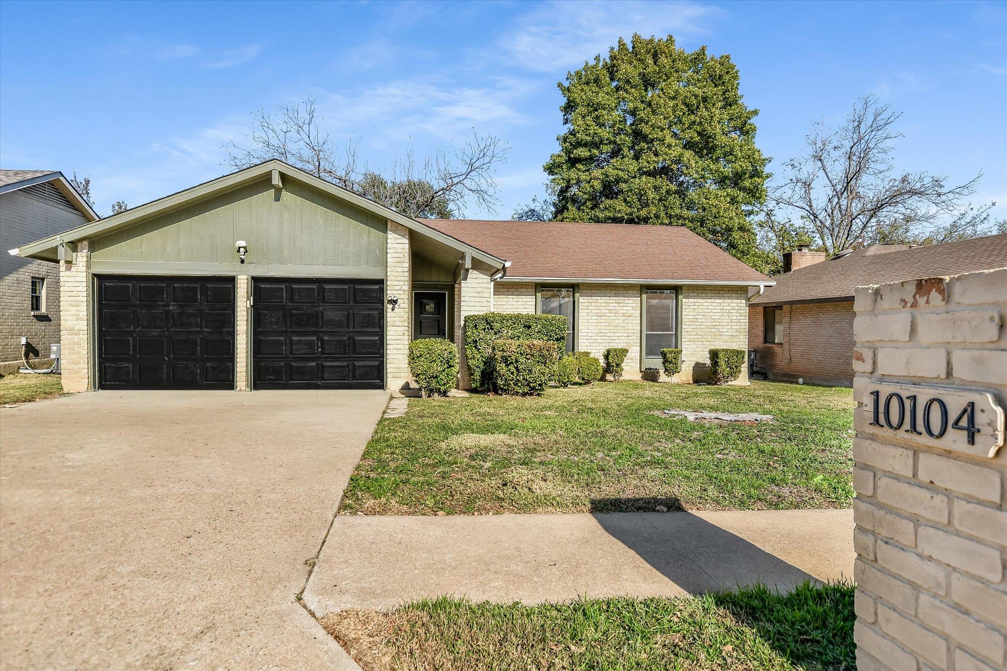 10104 Woodland Village, Austin, TX 78750 — photo 1