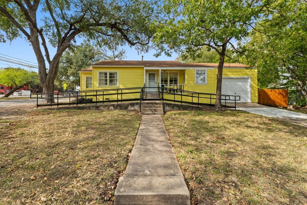 2710 Manor, Austin, TX 78722 — photo 1