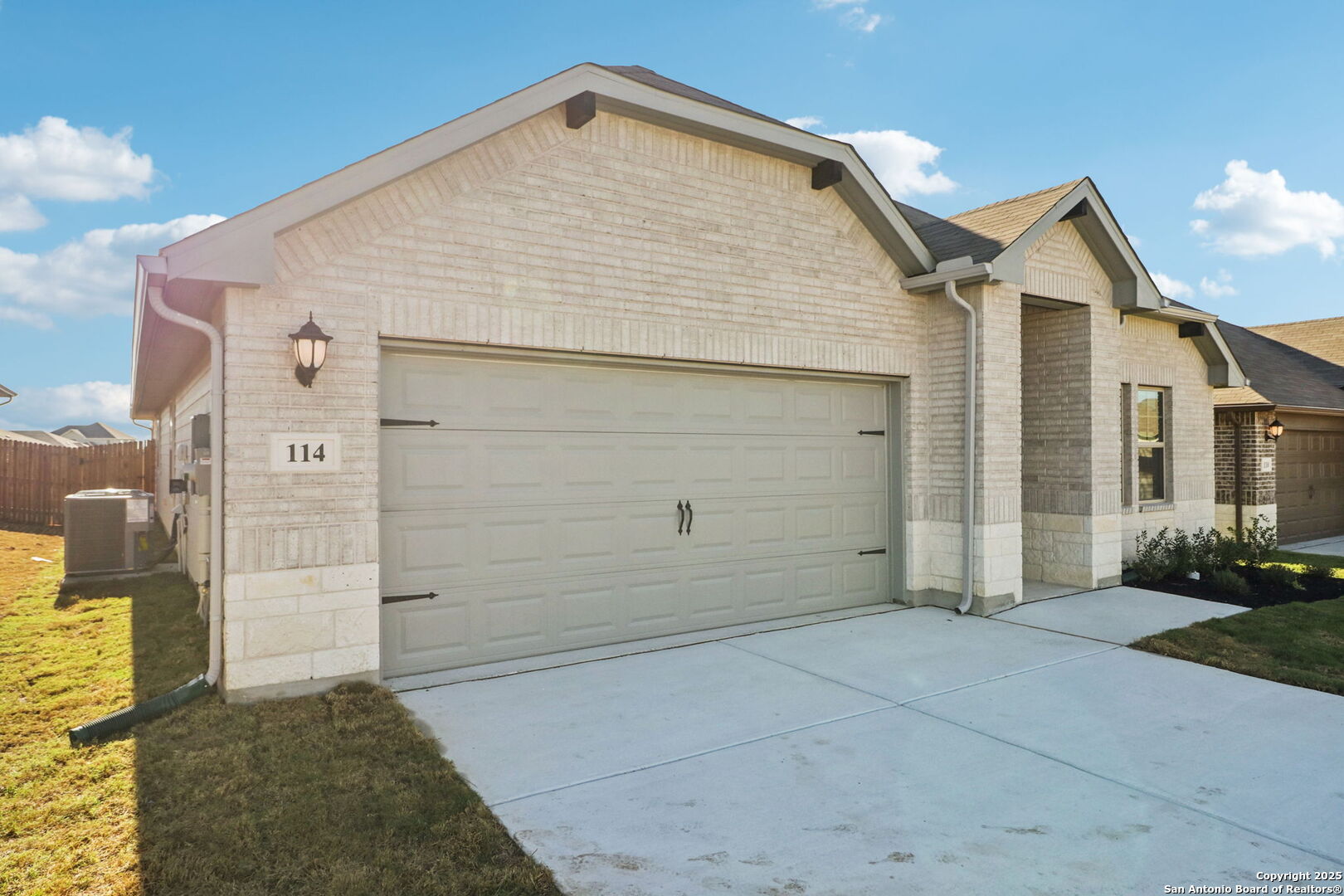 114 Dakota Ridge, ,  78108 — photo 1