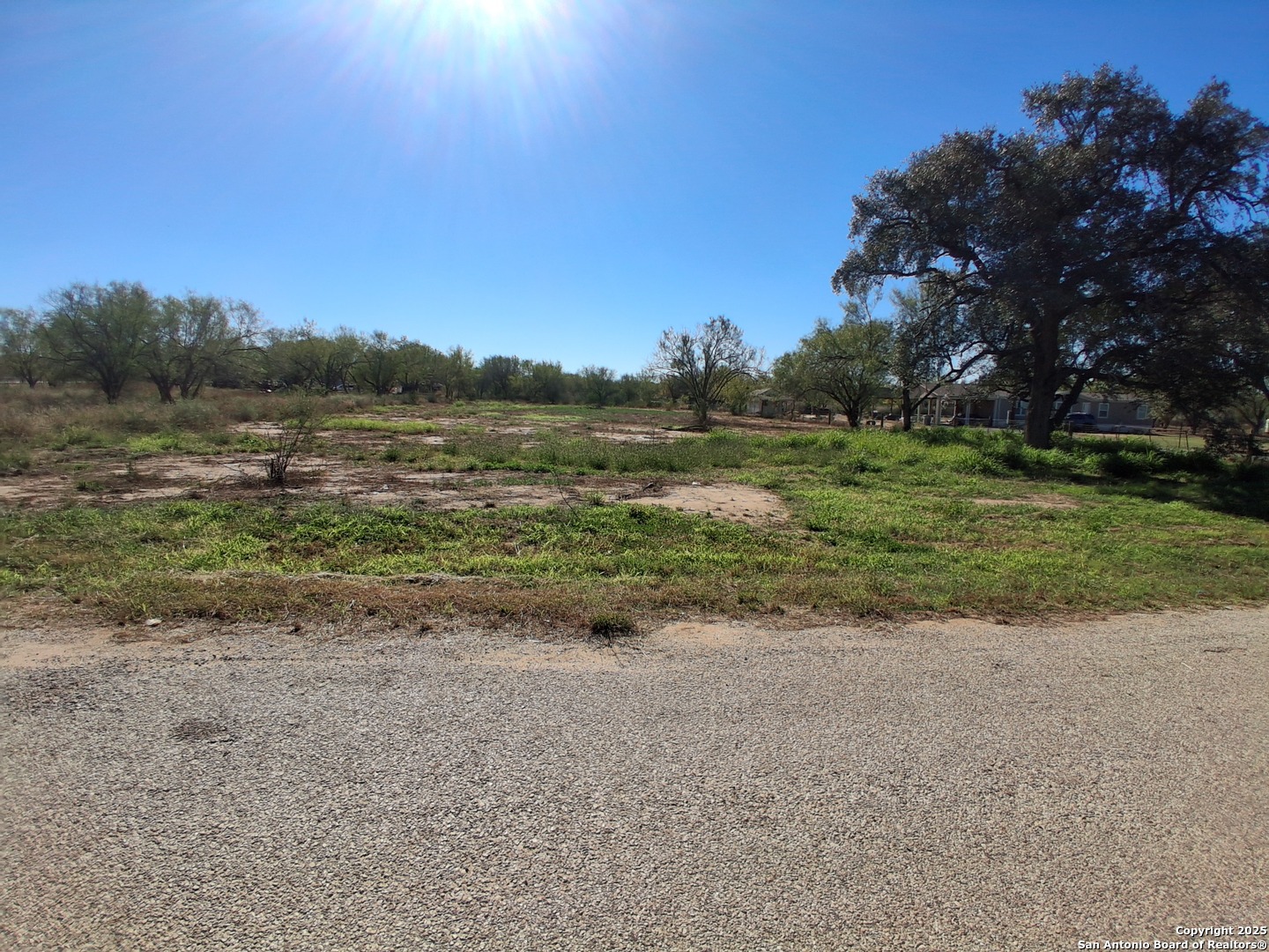 105 County Road 2671, ,  78016 — photo 1
